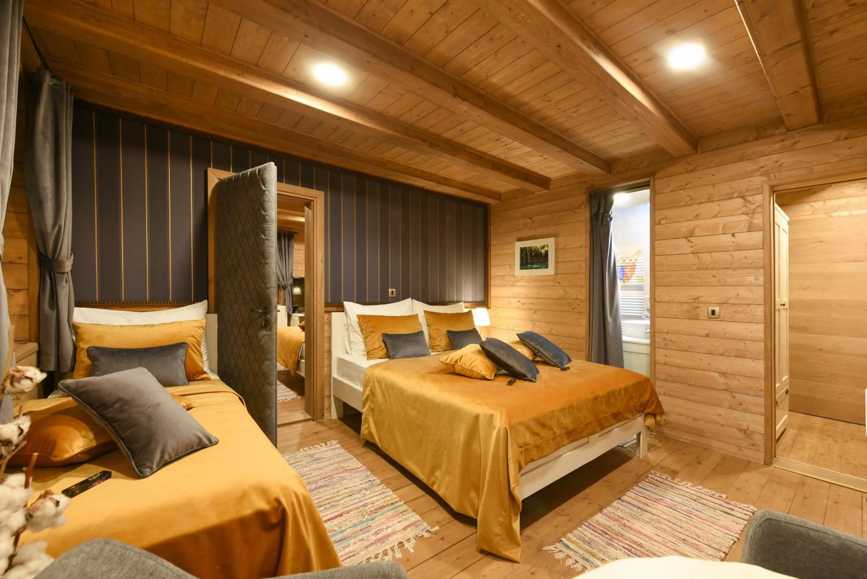 Bed in Lakeside Hotel Plitvice