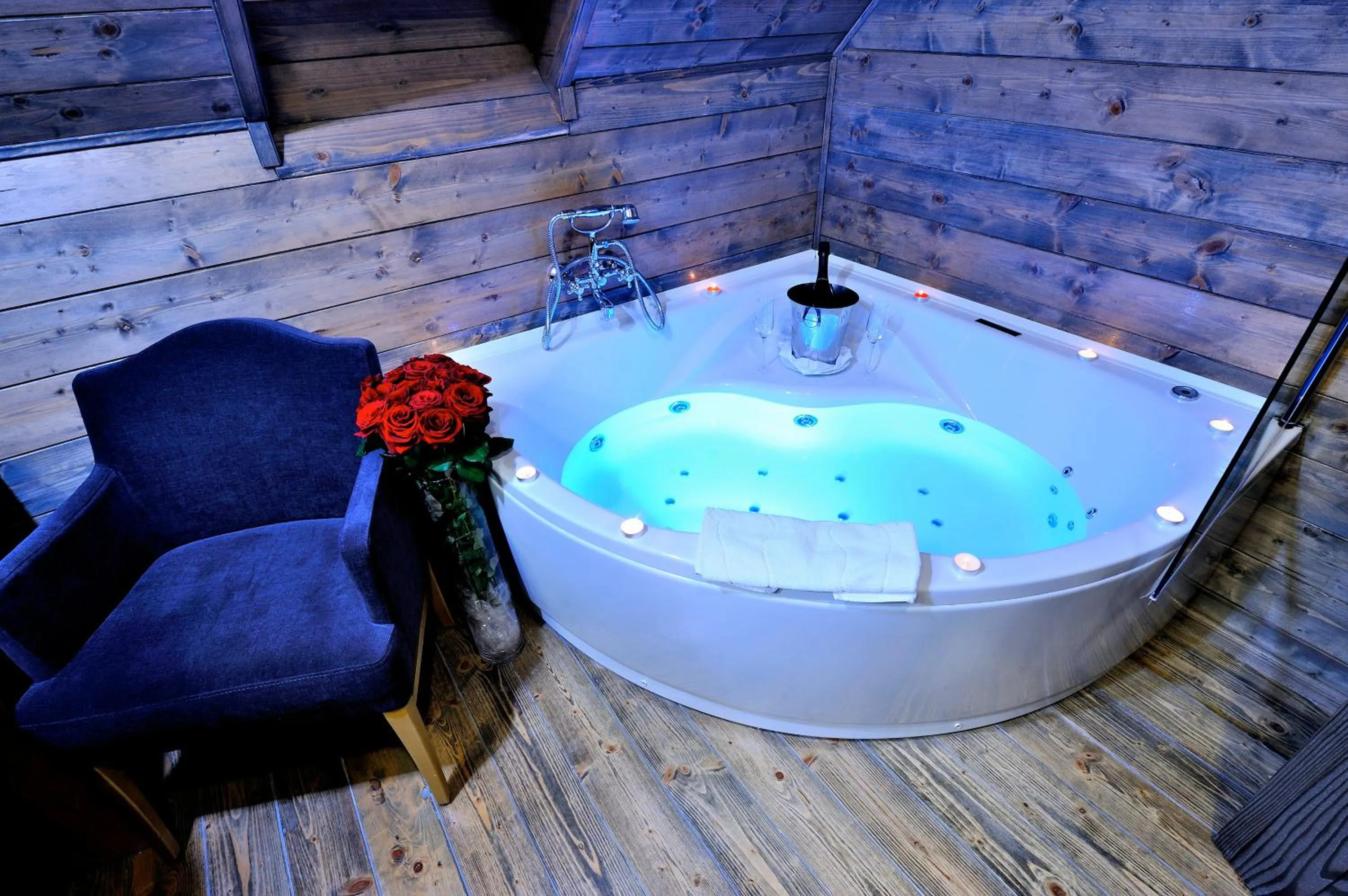 Hot Tub in Lakeside Hotel Plitvice