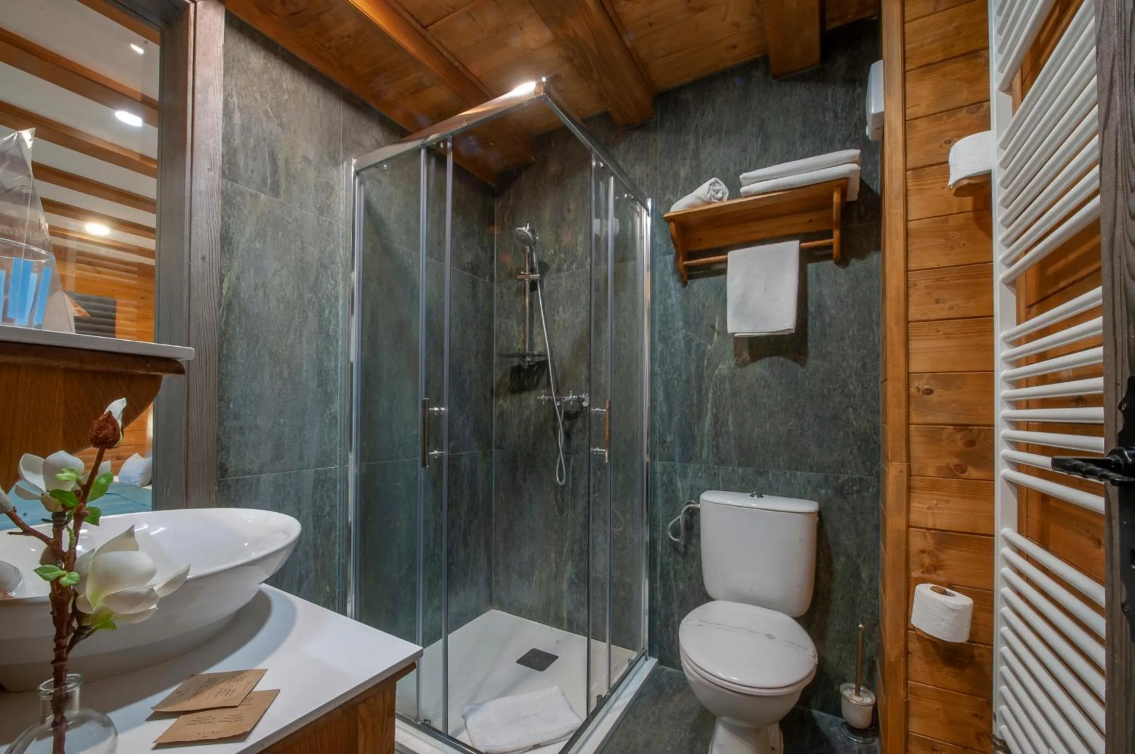 Bathroom in Lakeside Hotel Plitvice