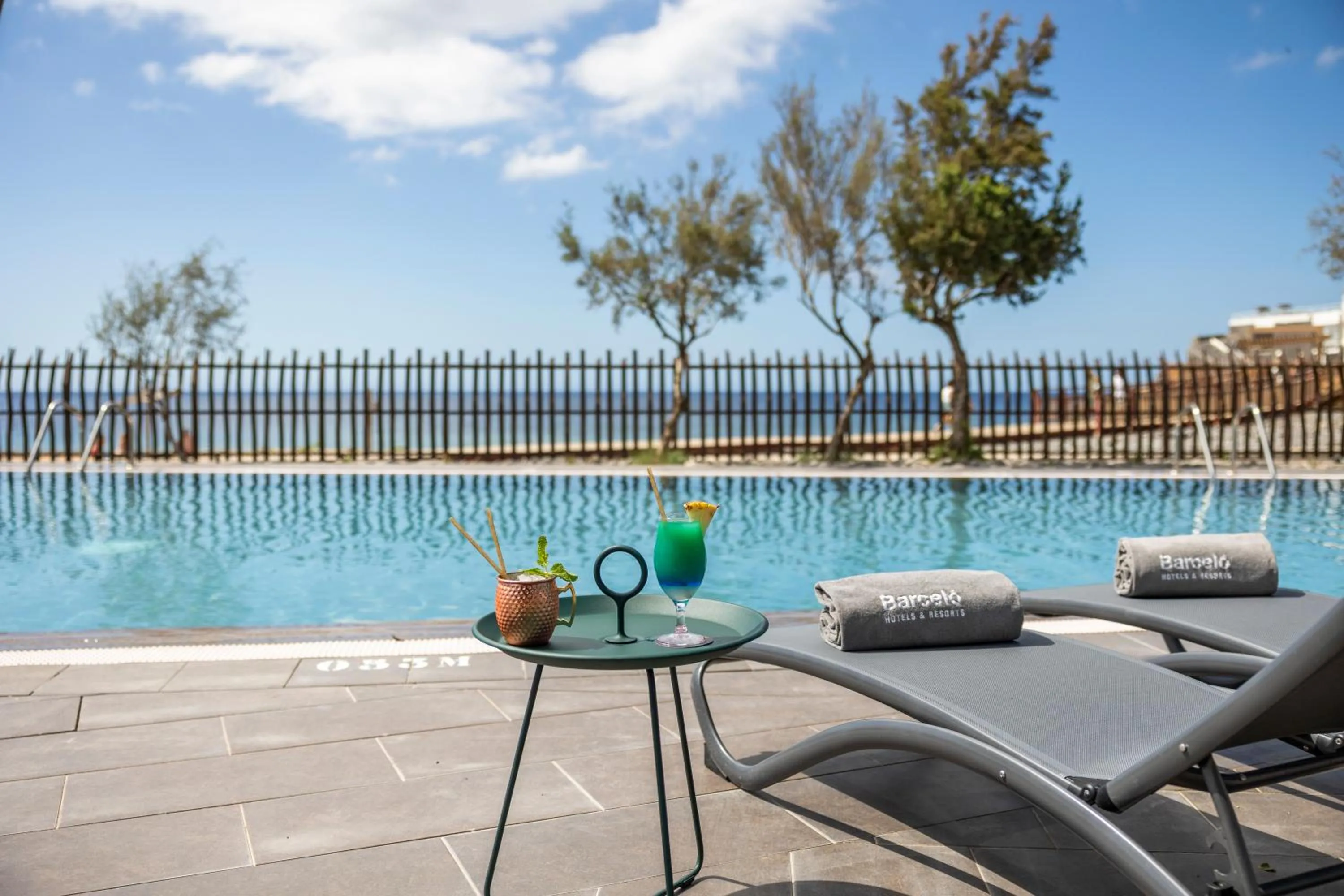Swimming pool in Barceló Tenerife Royal Level