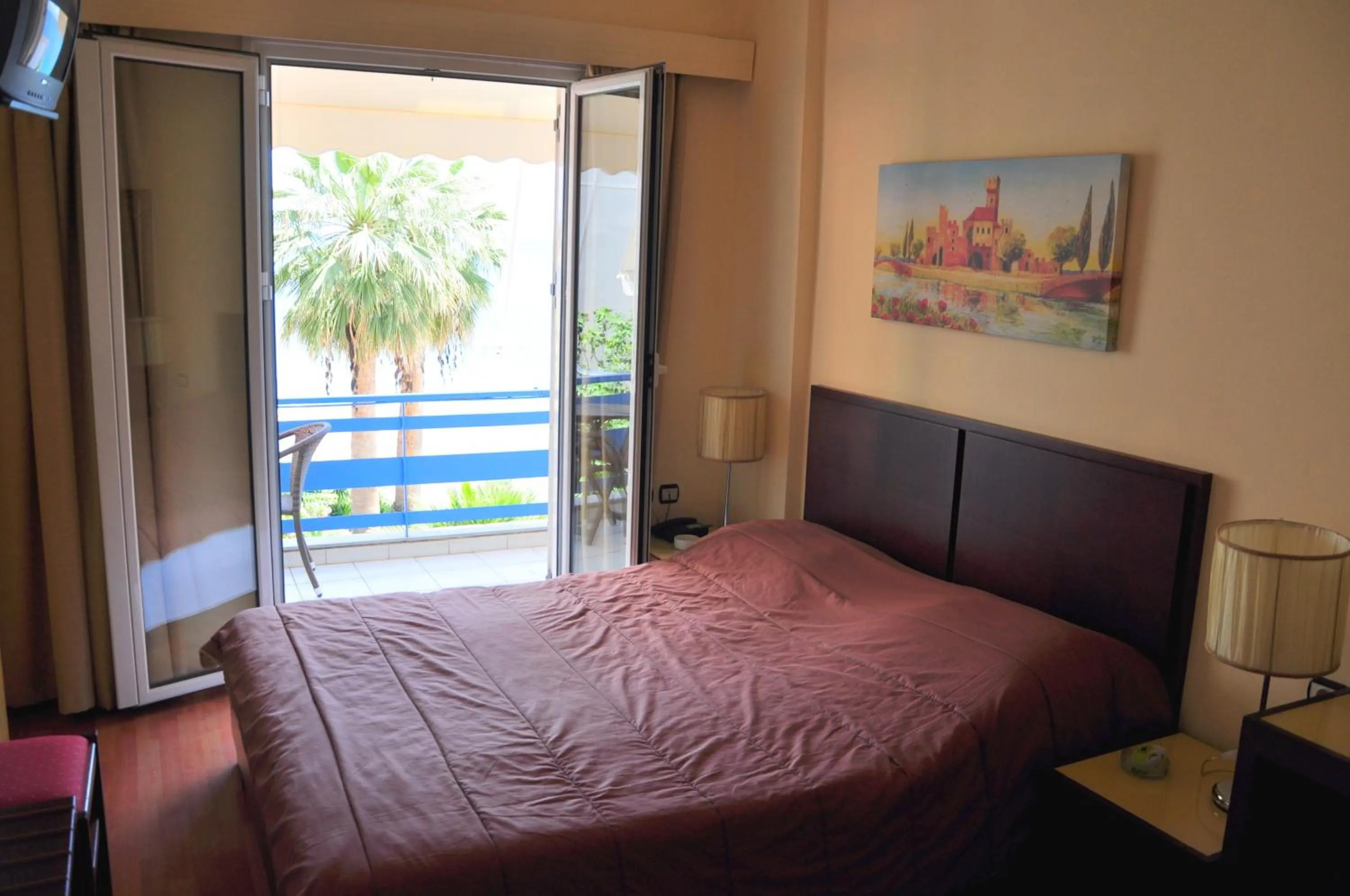 Bedroom, Bed in Hotel Lefkadi