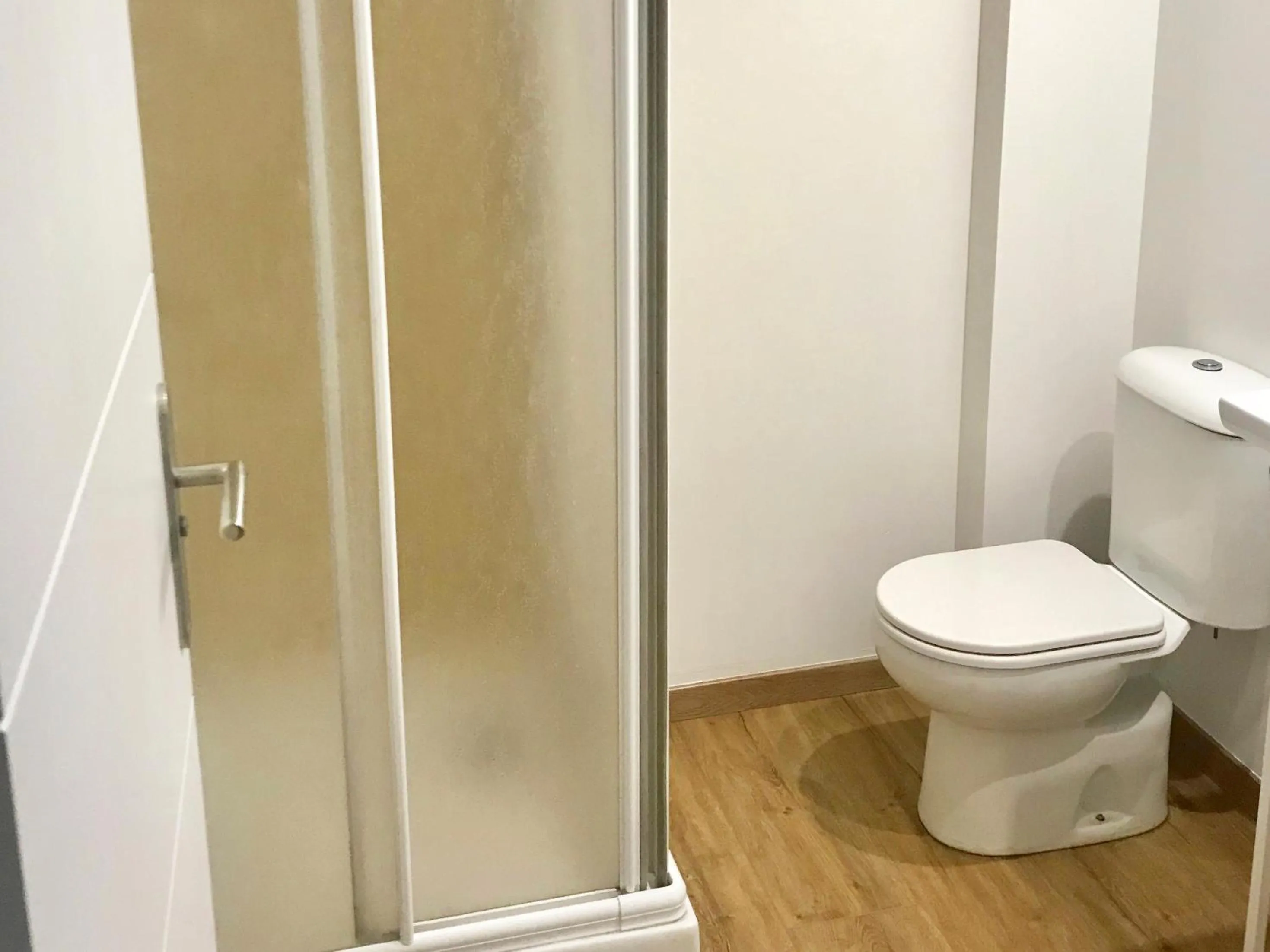 Shower in Apartamentos Santander Maliaño Suites 3000