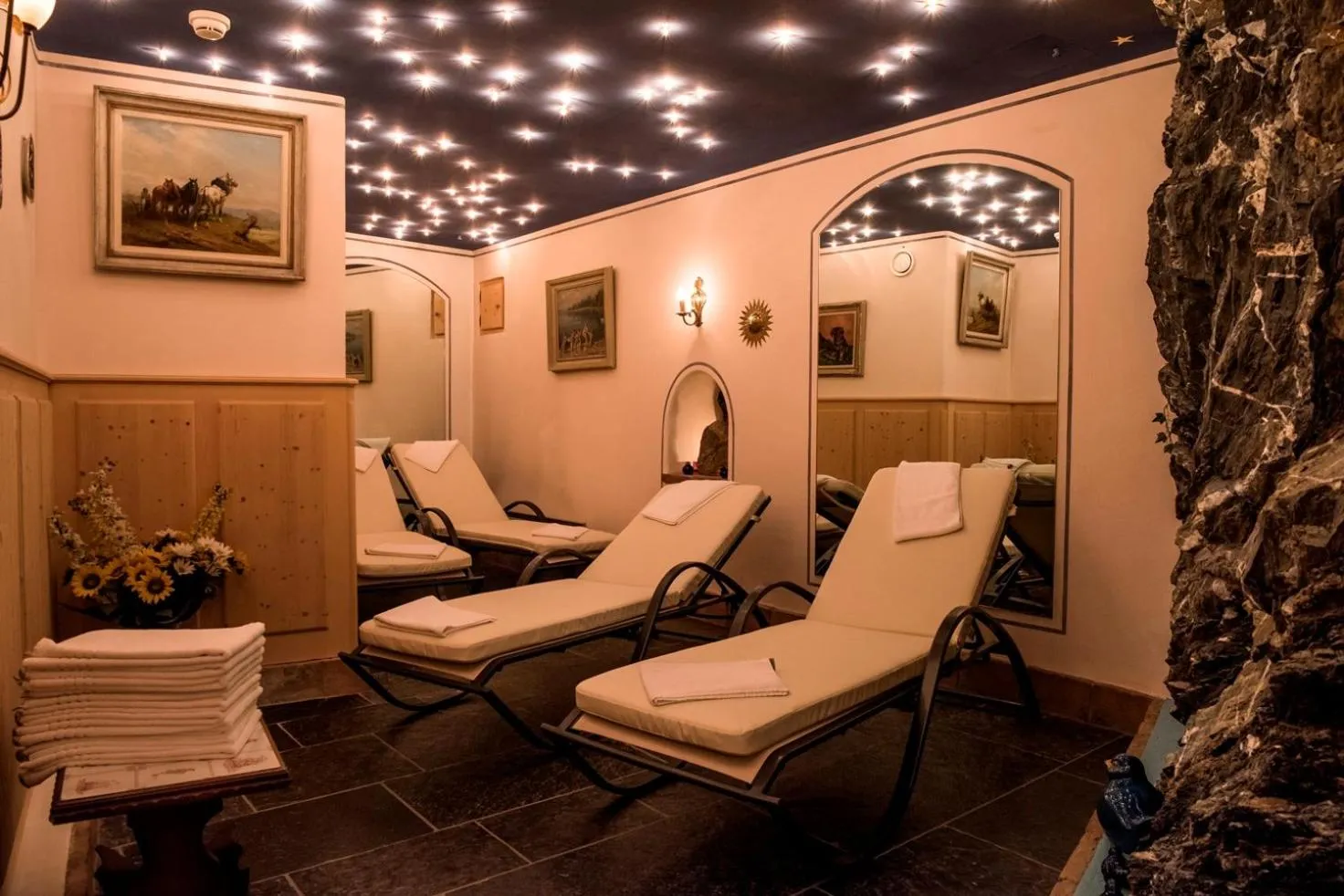 Spa and wellness centre/facilities in Relais & Châteaux Schlosshotel Chastè - Scuol Tarasp