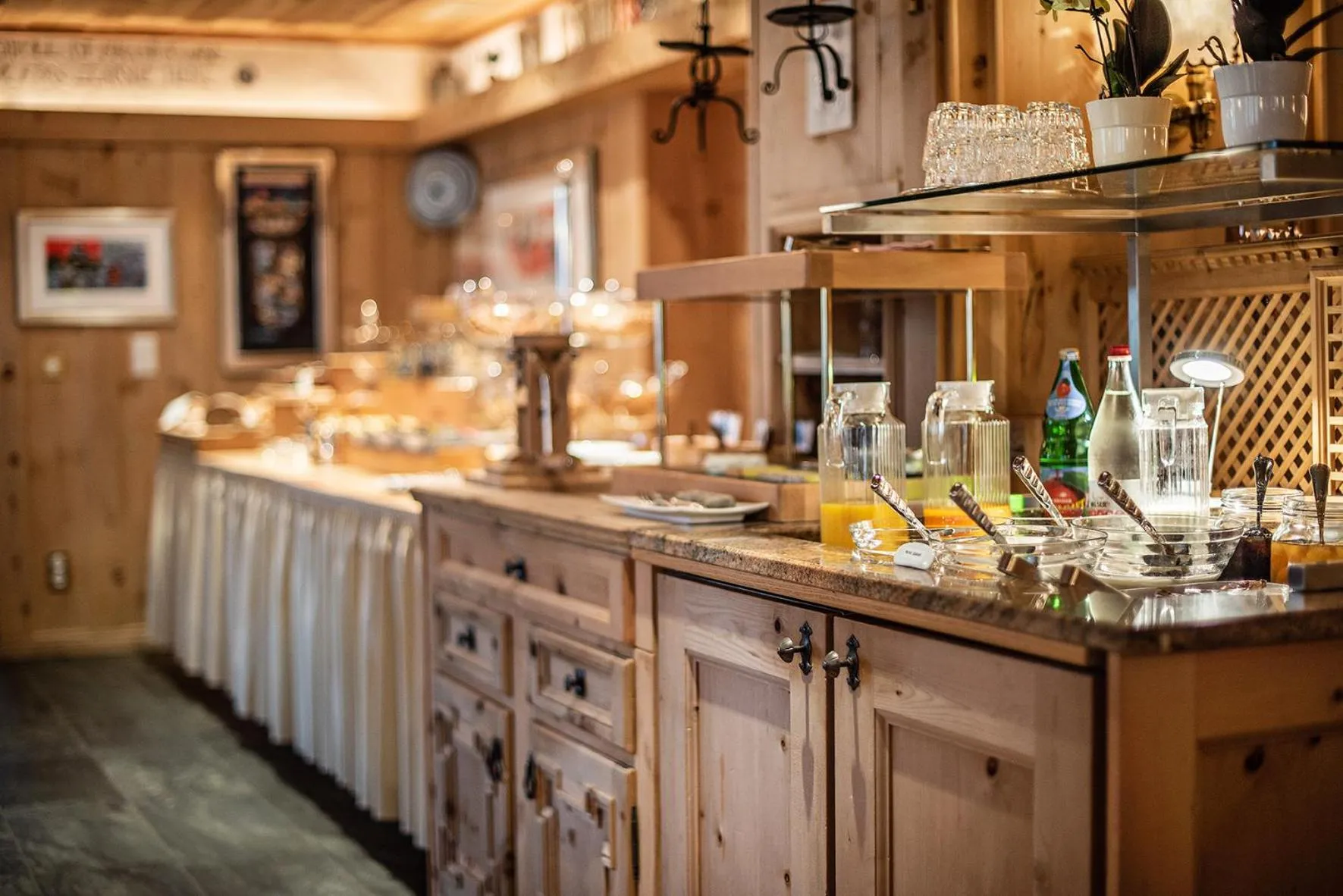 Buffet breakfast in Relais & Châteaux Schlosshotel Chastè - Scuol Tarasp