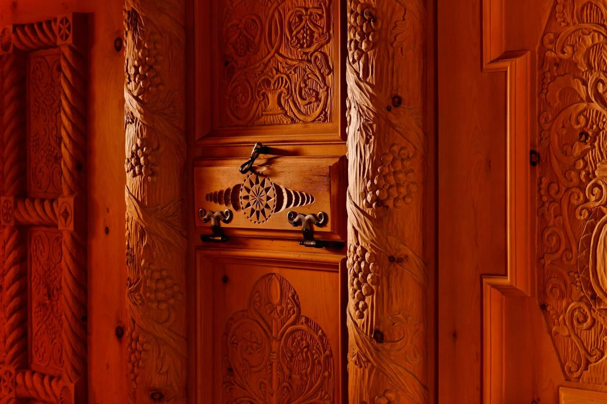 Decorative detail in Relais & Châteaux Schlosshotel Chastè - Scuol Tarasp