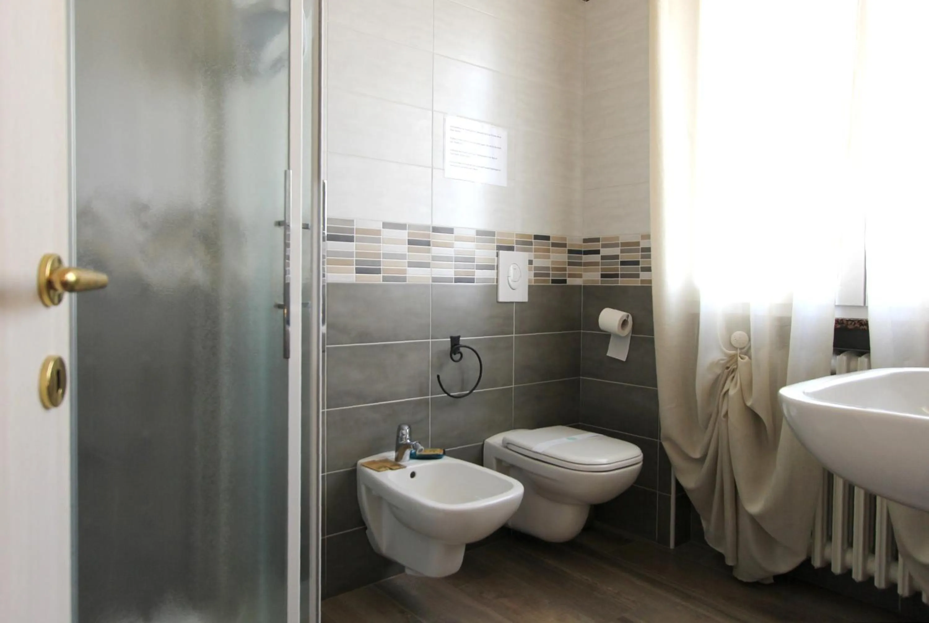 Shower in Maison N&M