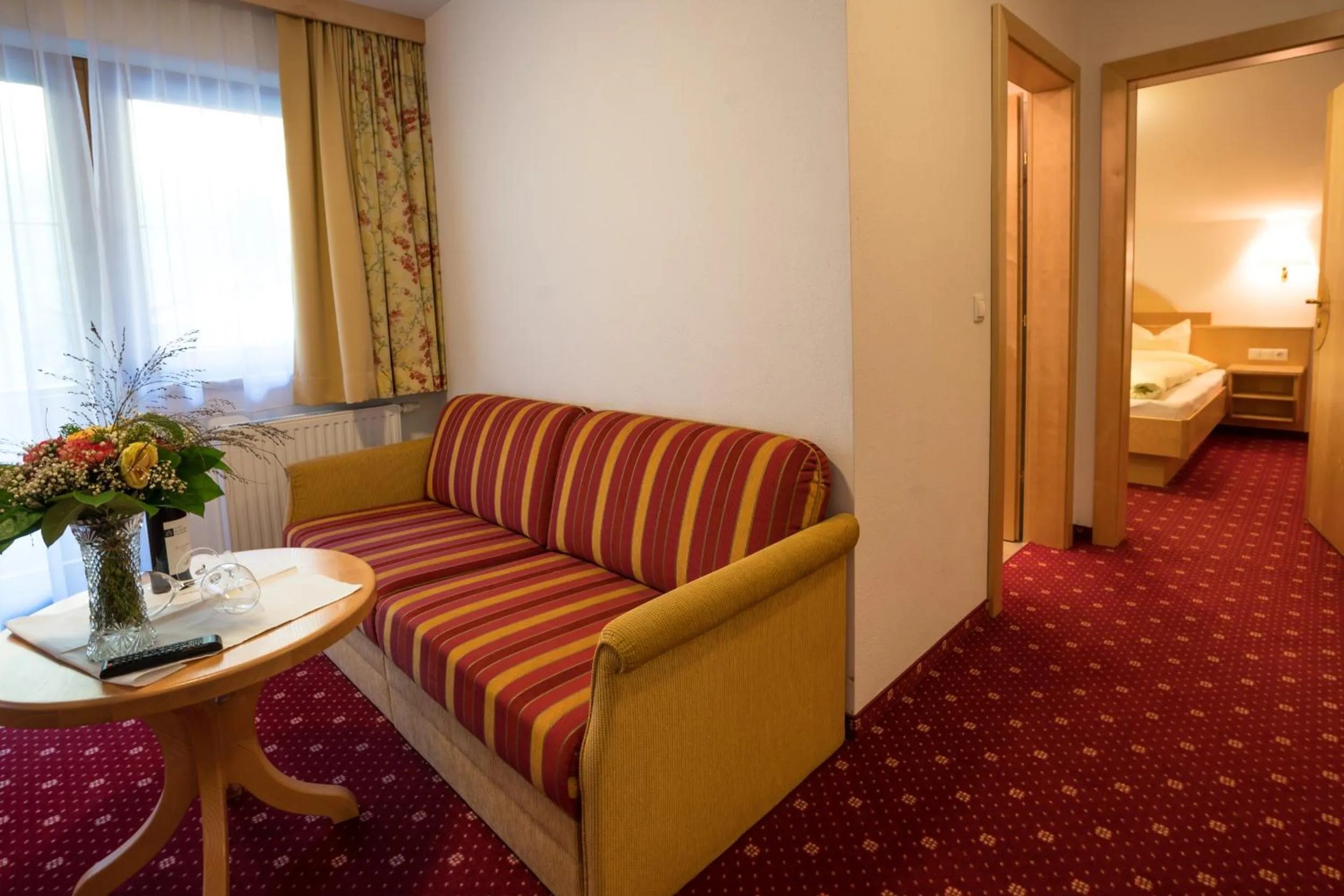 Photo of the whole room, Bed in Superior Hotel Persal