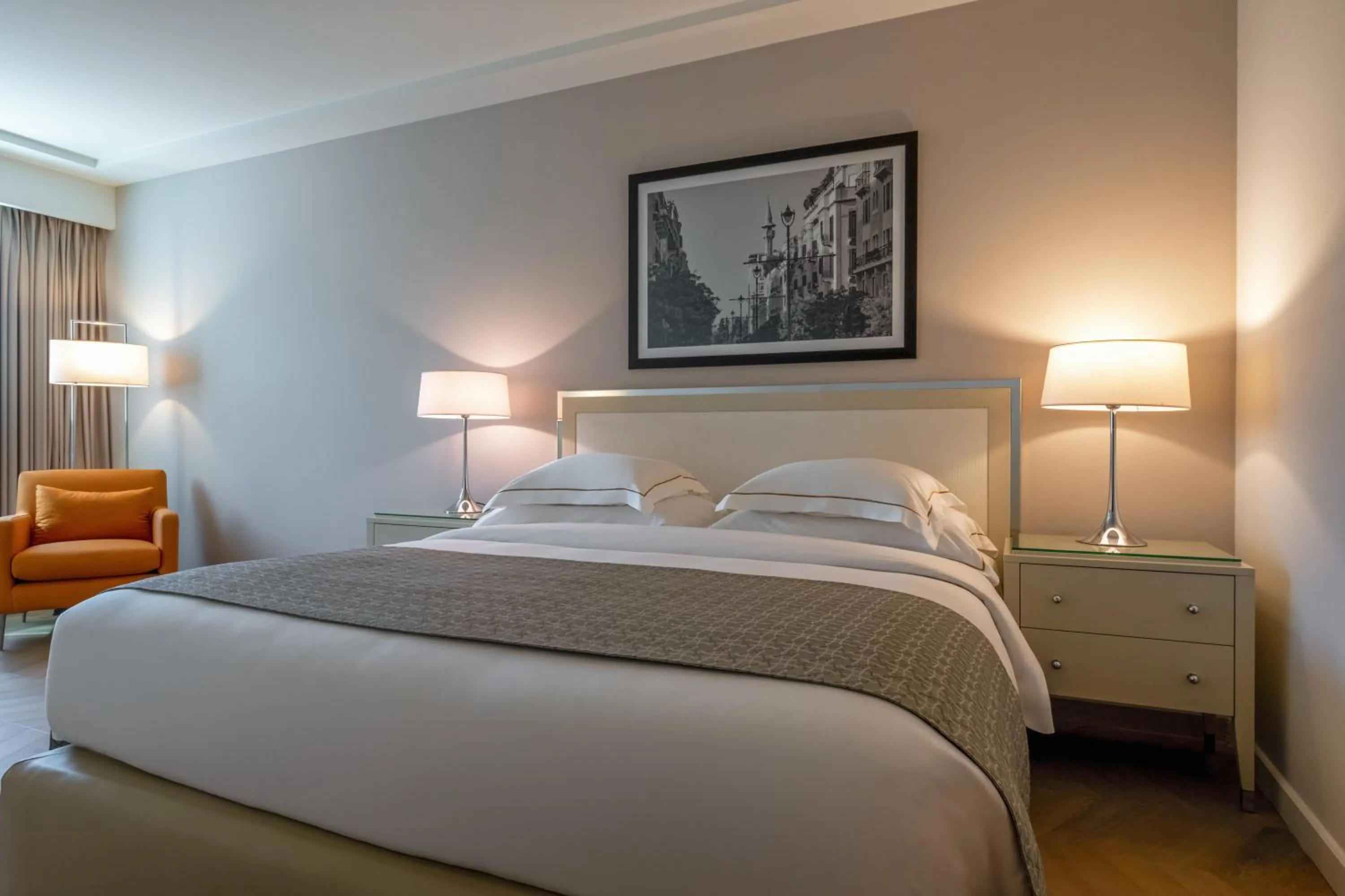 Bedroom, Bed in Mövenpick Hotel Beirut