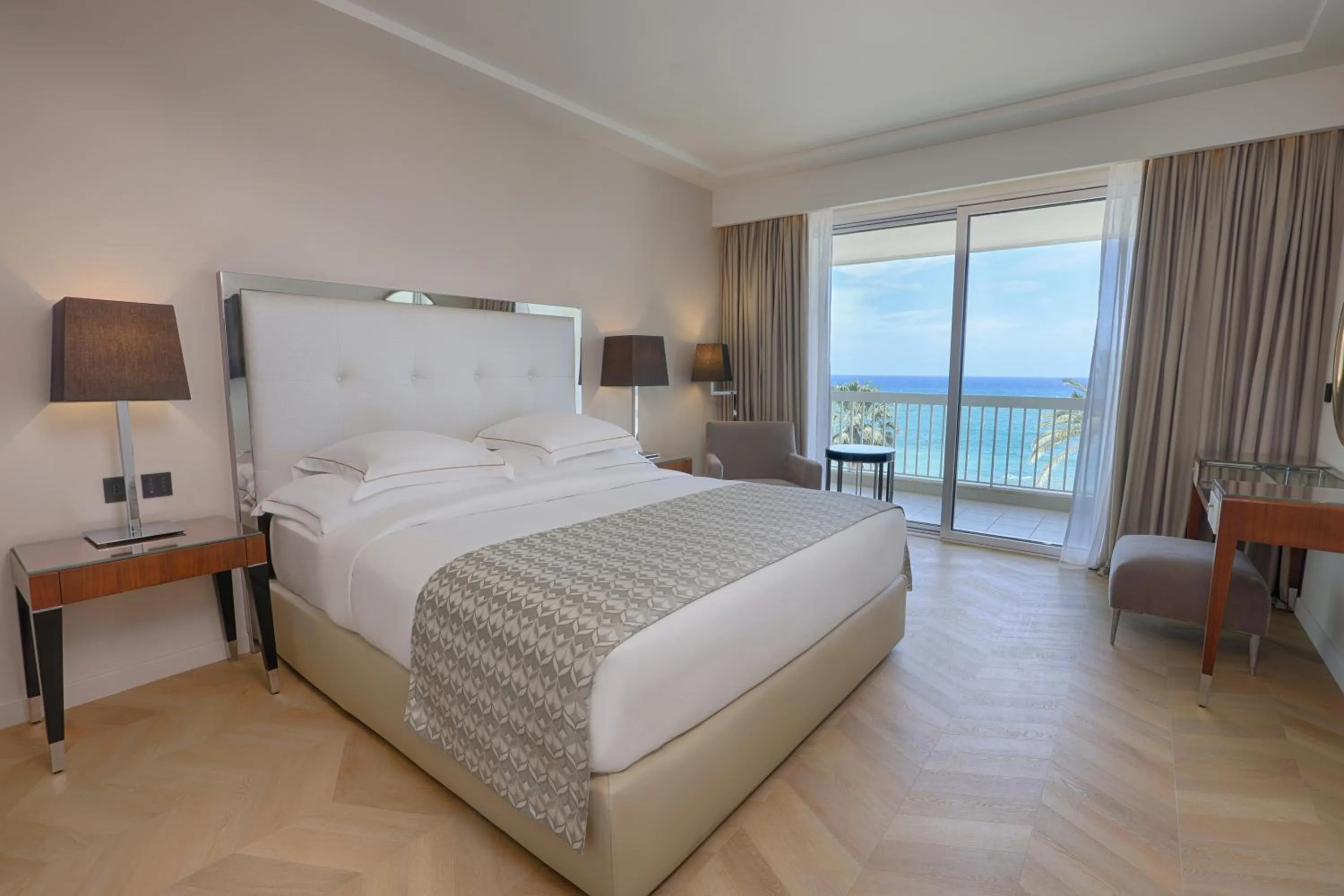 View (from property/room), Bed in Mövenpick Hotel Beirut