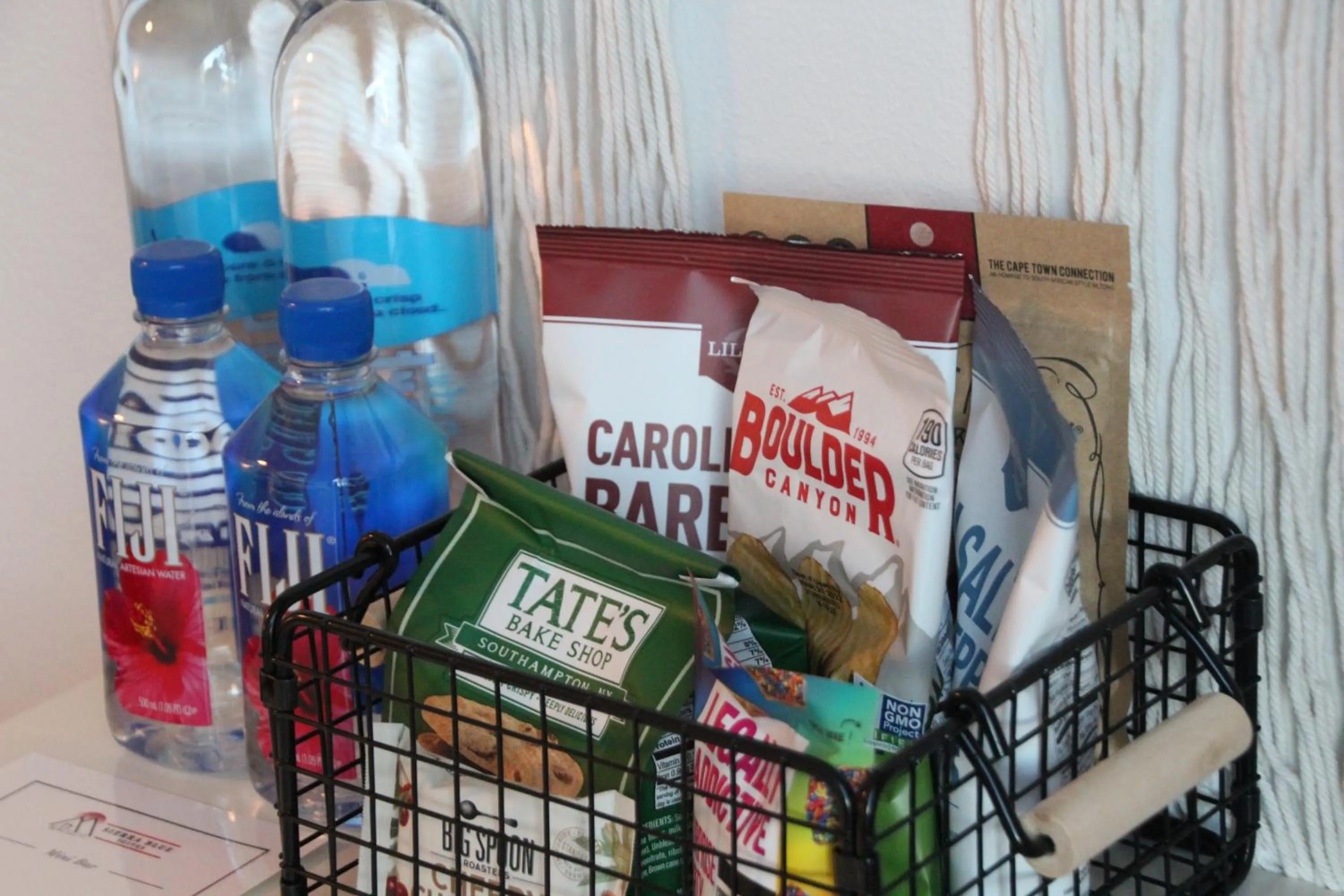 Restaurant/places to eat in Sierra Blue Hotel & Swim Club