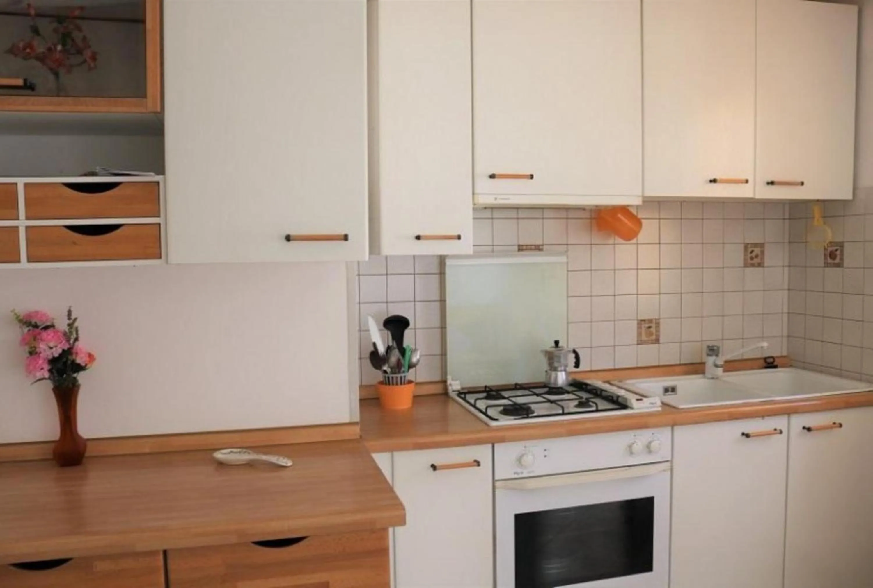 Cozy charm near the beach-Beahost