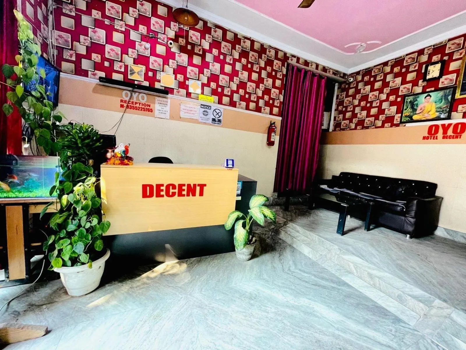 Hotel O Decent