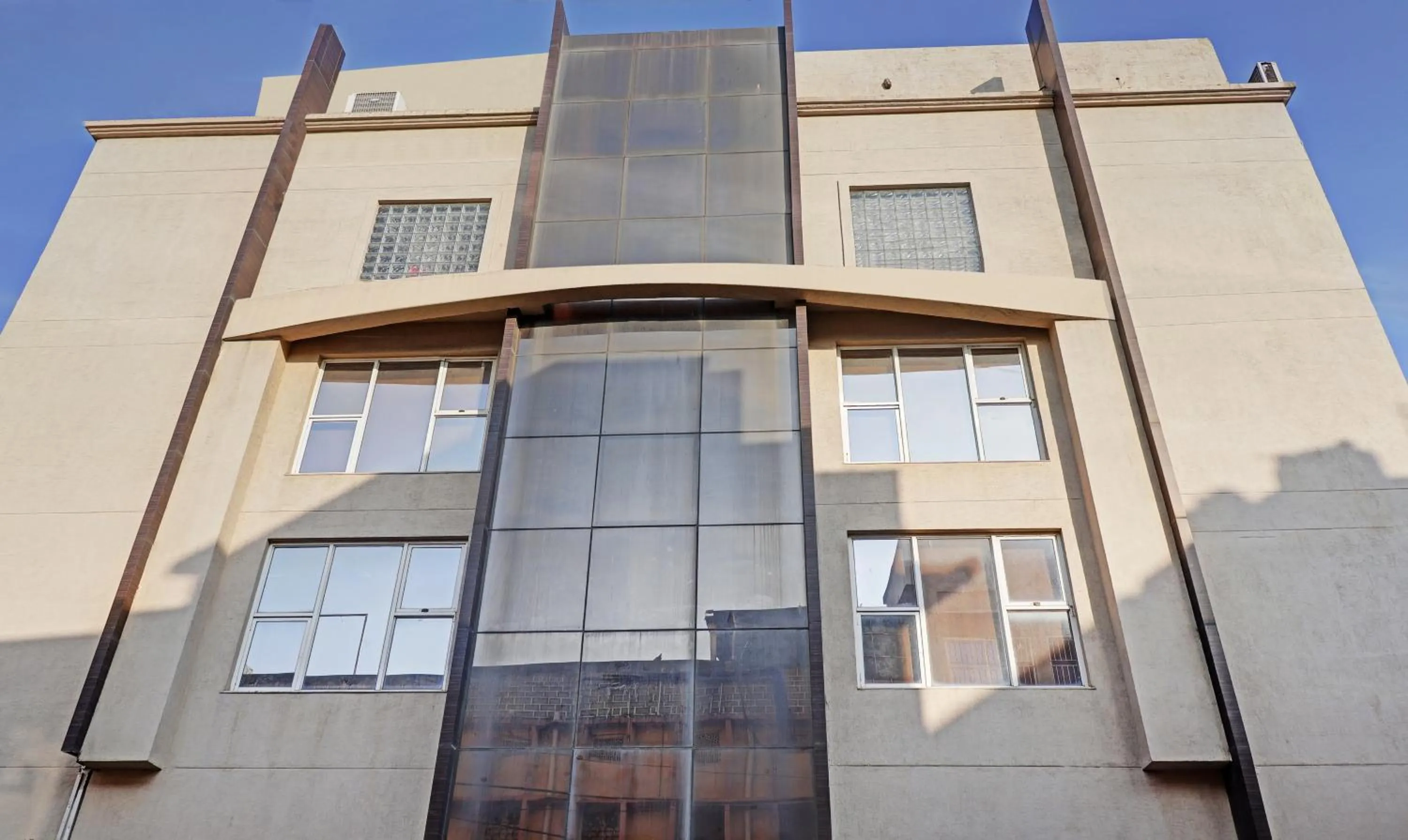 Property building in Treebo Elite City Upper Bazar