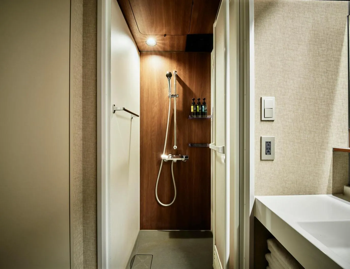 Shower in &HOTEL HAKATA