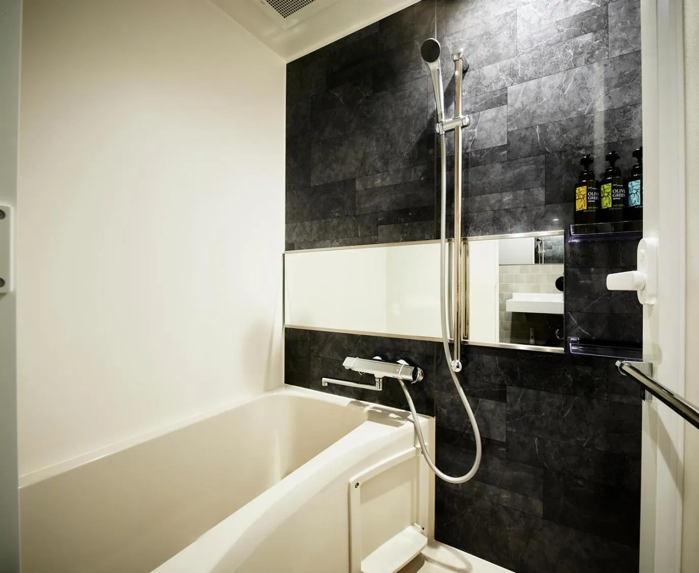 Shower in &HOTEL HAKATA