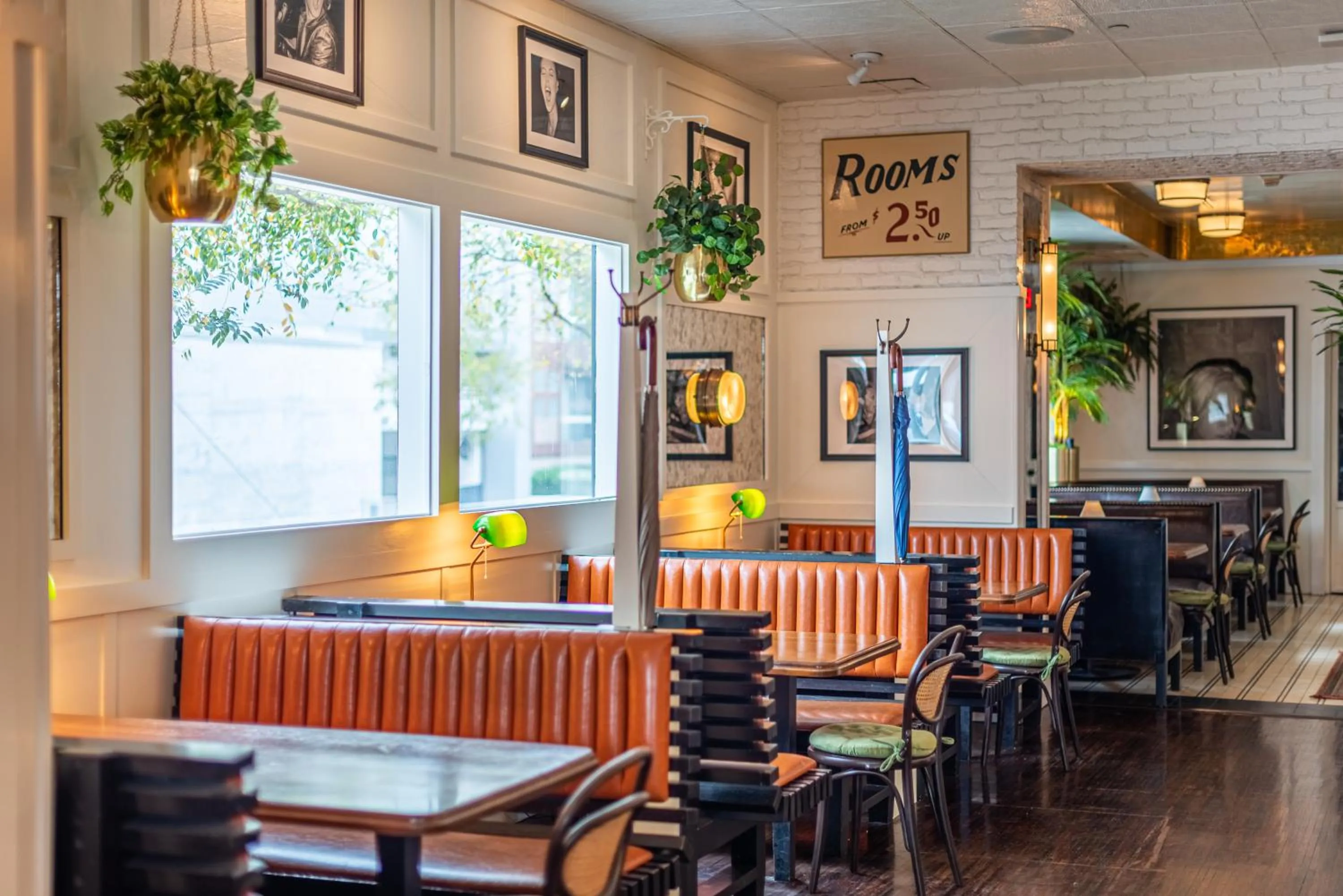 Restaurant/places to eat in SIXTY Beverly Hills