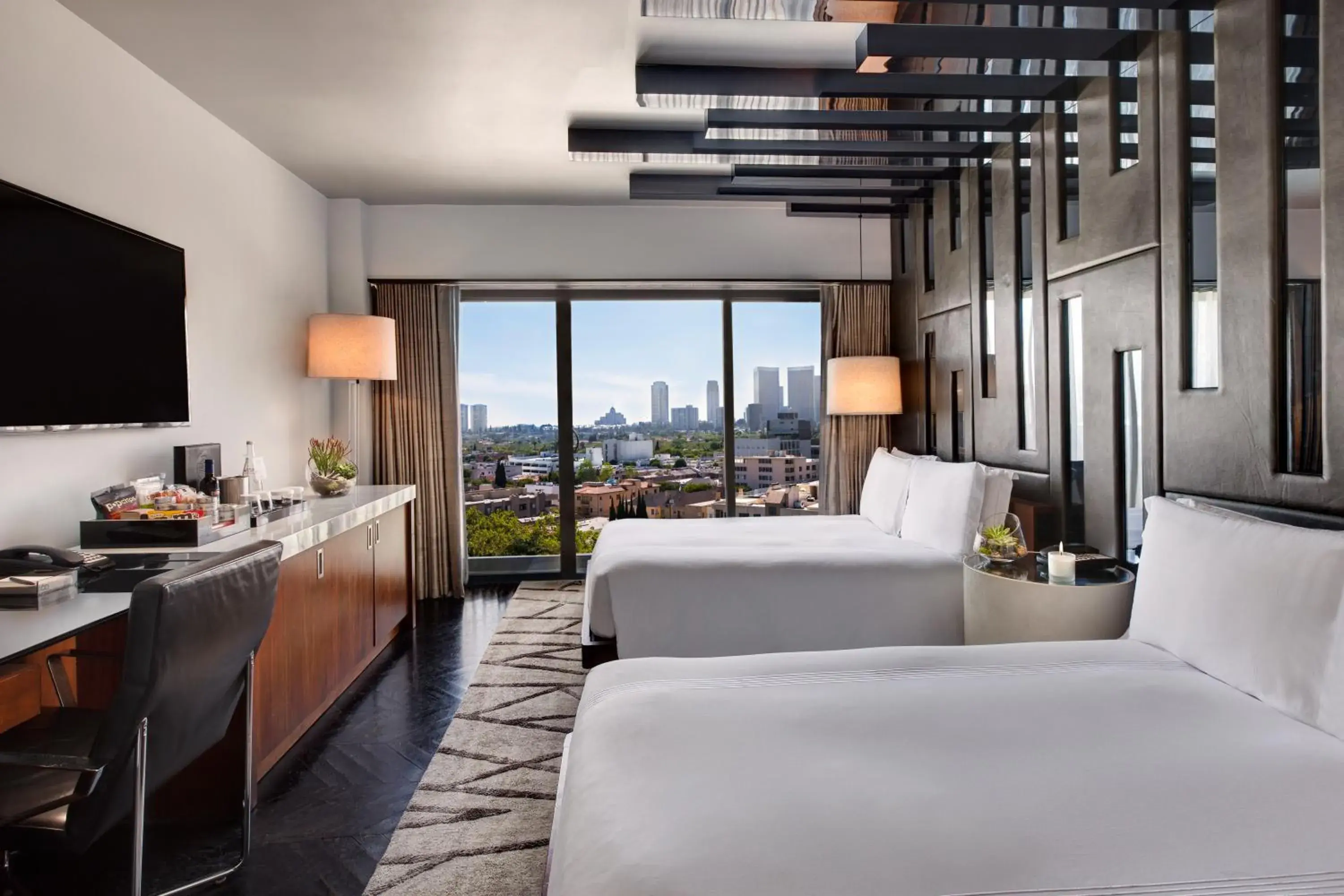 Deluxe Double Studio in SIXTY Beverly Hills Deluxe Double Studio in SIXTY Beverly Hills