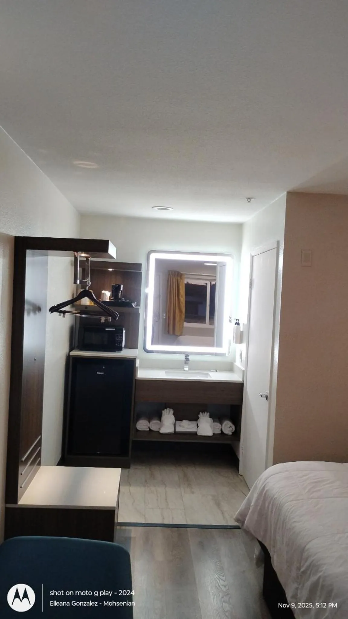 Bed in Mission Inn San Luis Obispo