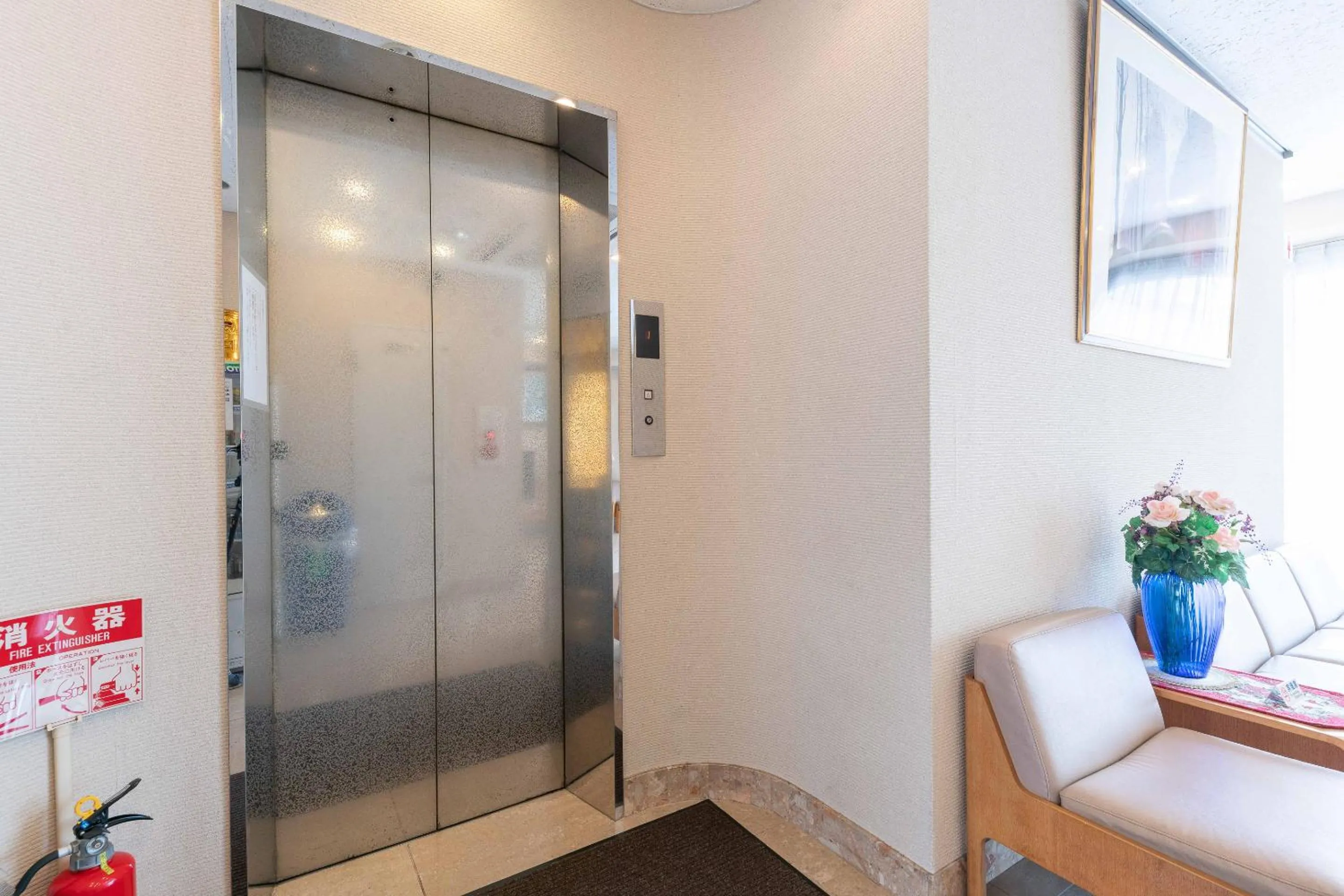 elevator in Tabist Hotel Diana Yachiyodai