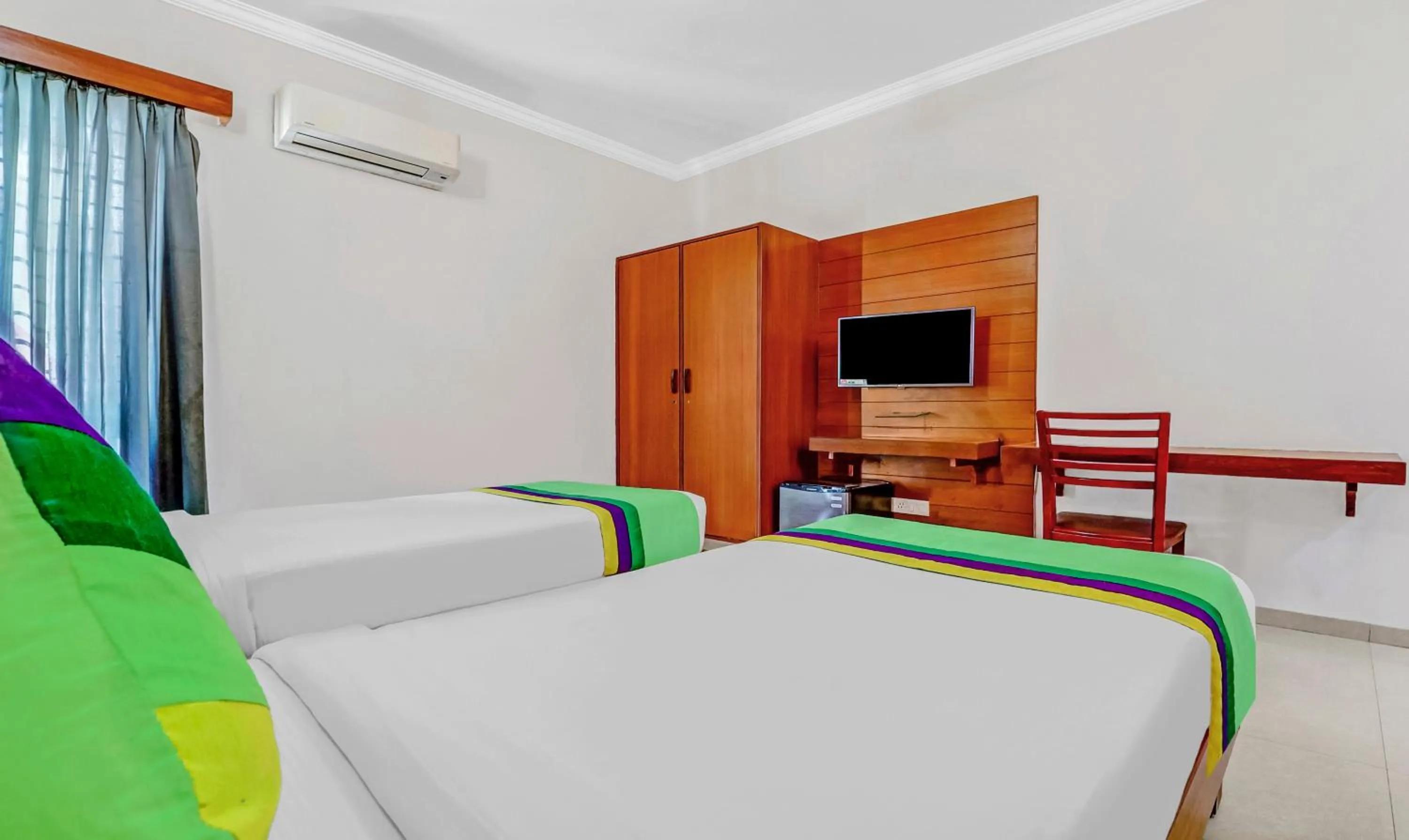TV and multimedia, Bed in Treebo The Grand Skyla Marathahalli
