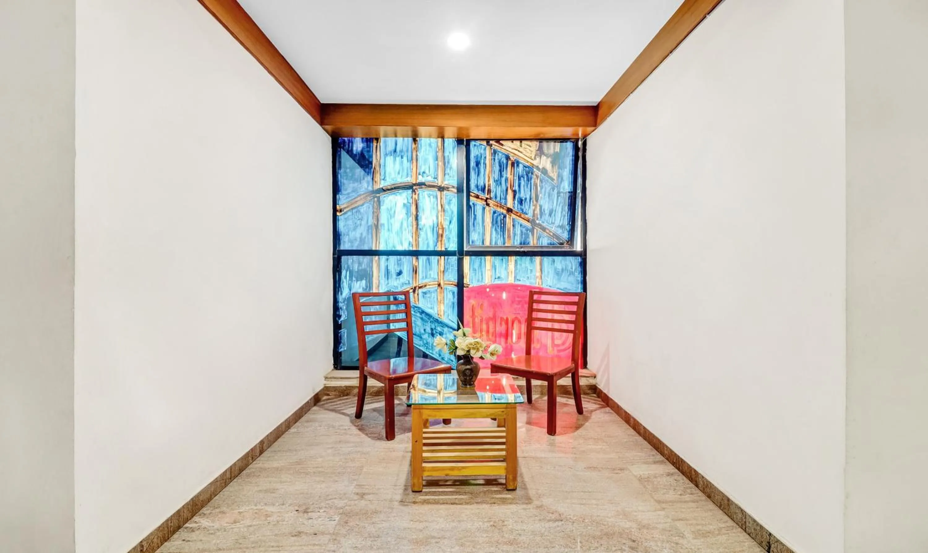 Seating area in Treebo The Grand Skyla Marathahalli