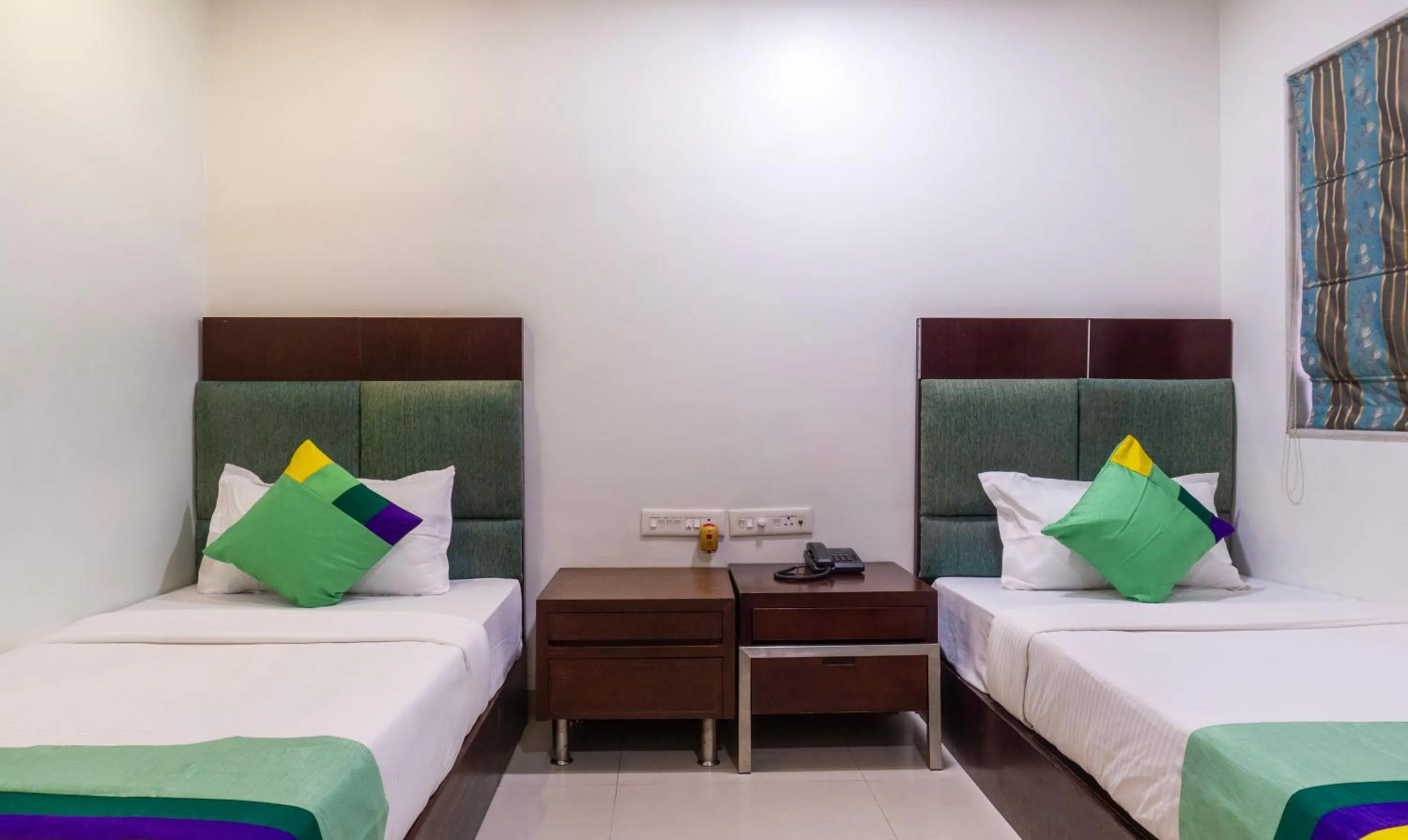 Bed in Treebo Bhairavee, Baner