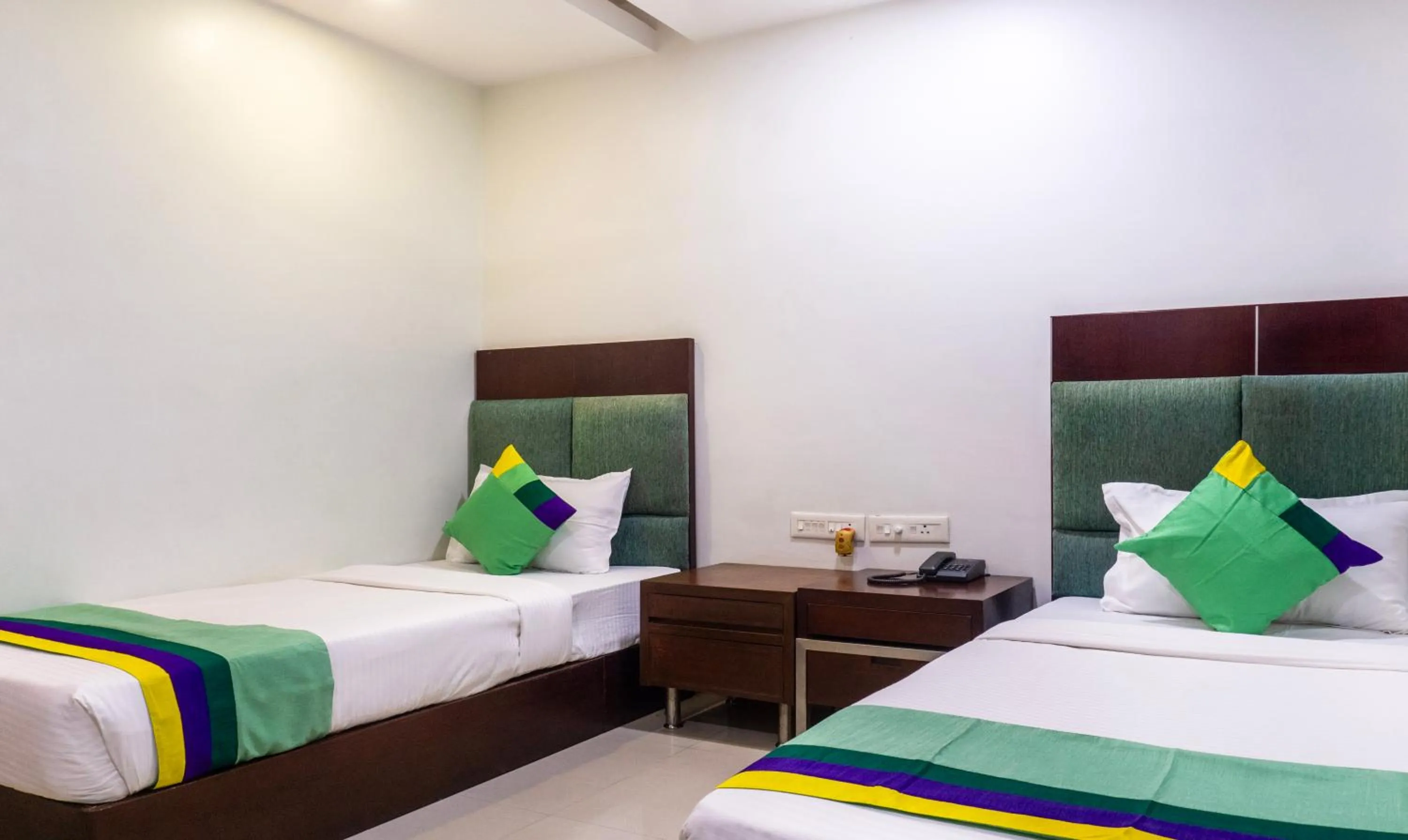 Bedroom, Bed in Treebo Bhairavee, Baner