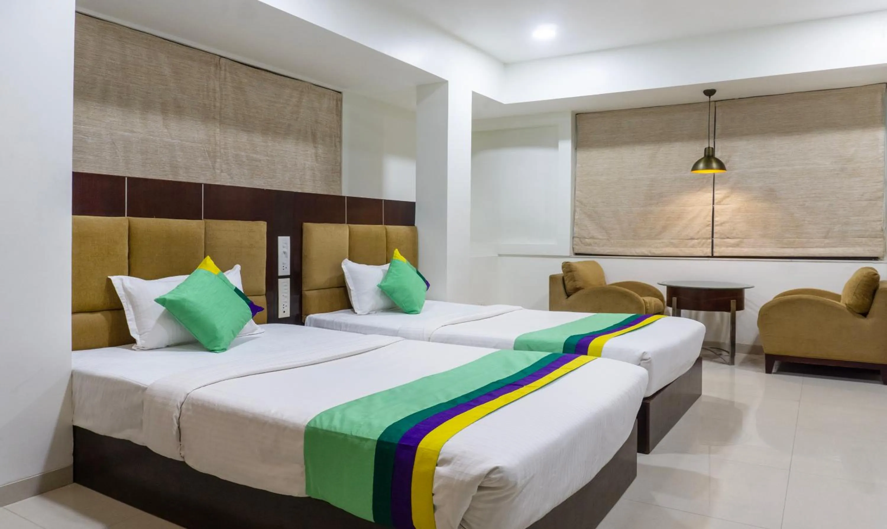 Bedroom, Bed in Treebo Bhairavee, Baner