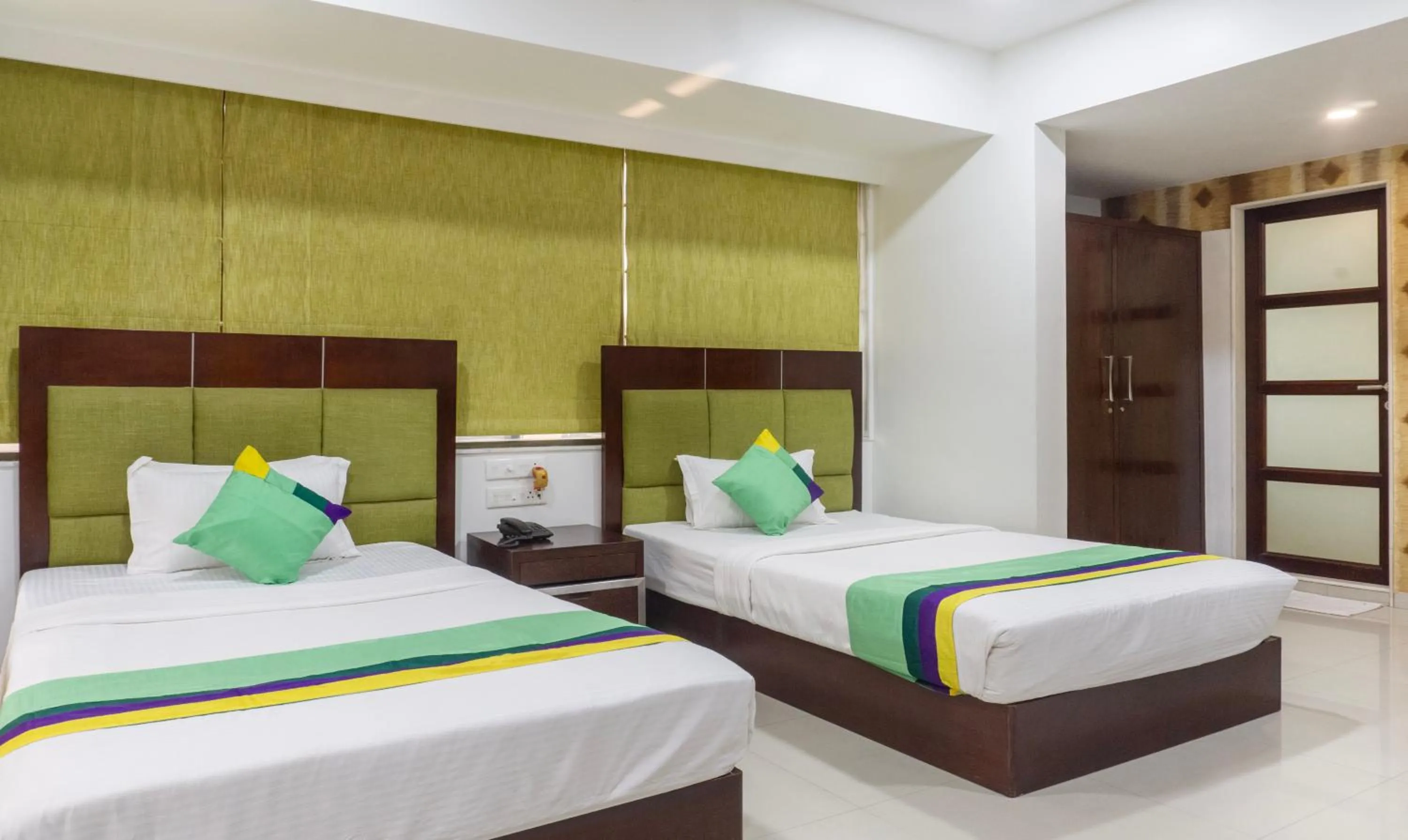 Bed in Treebo Bhairavee, Baner