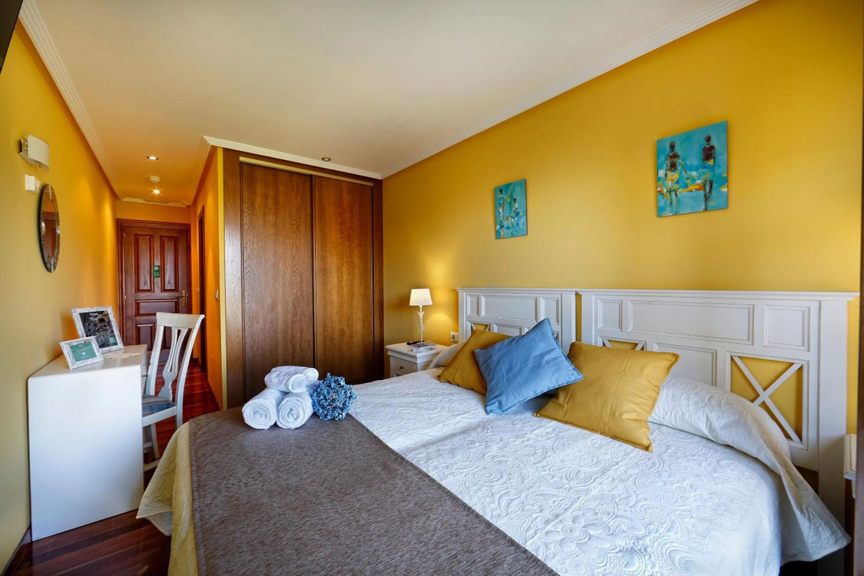 Bed in Hotel Rural Montesomao