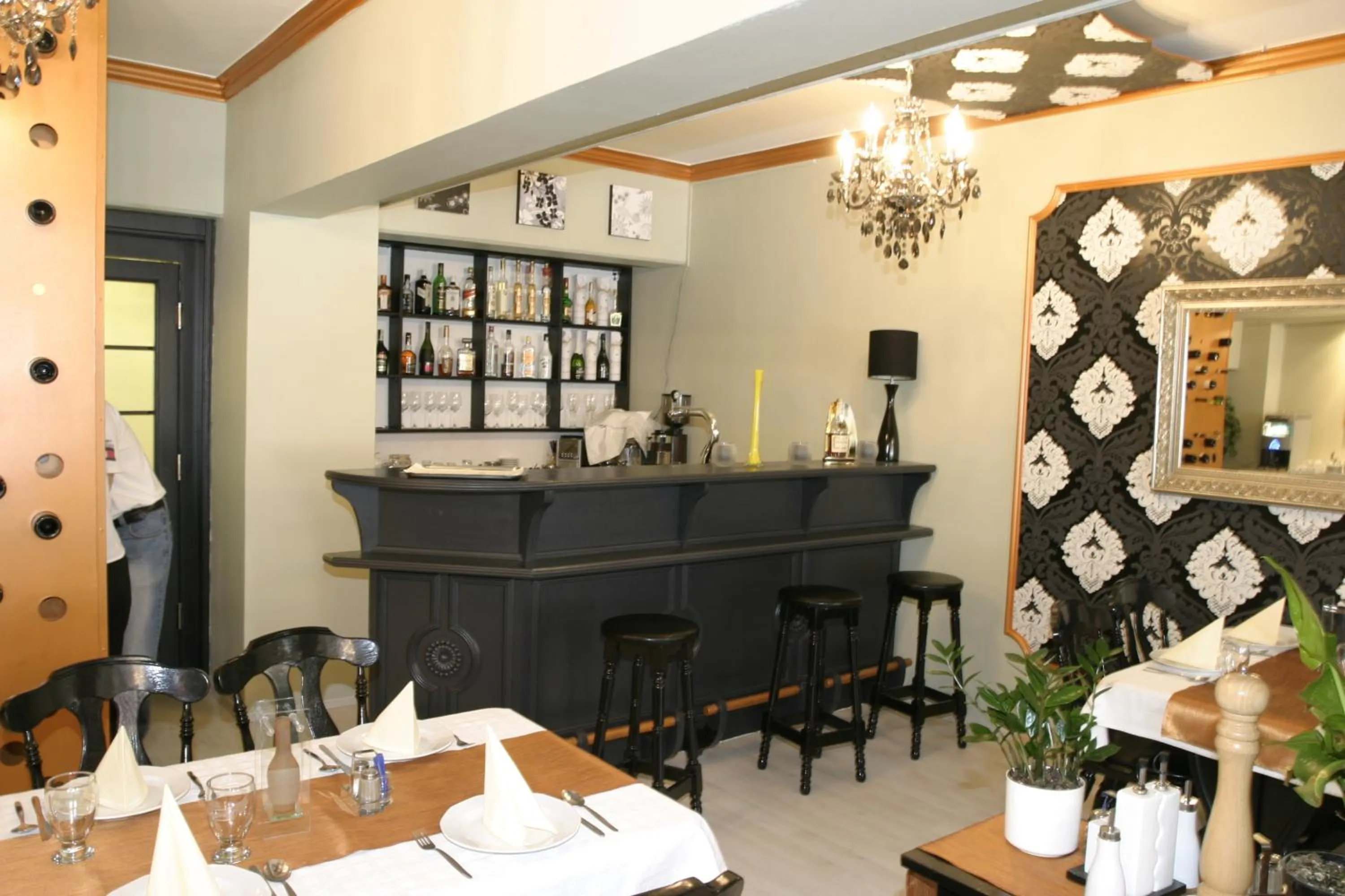 Lounge or bar in Hotel Gloria Budapest City Center