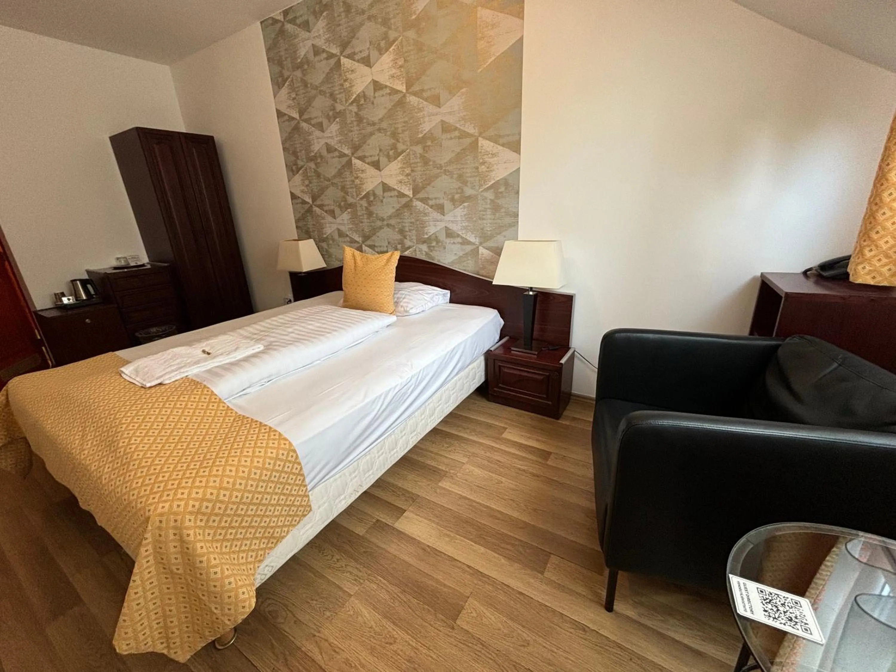 Bed in Hotel Gloria Budapest City Center