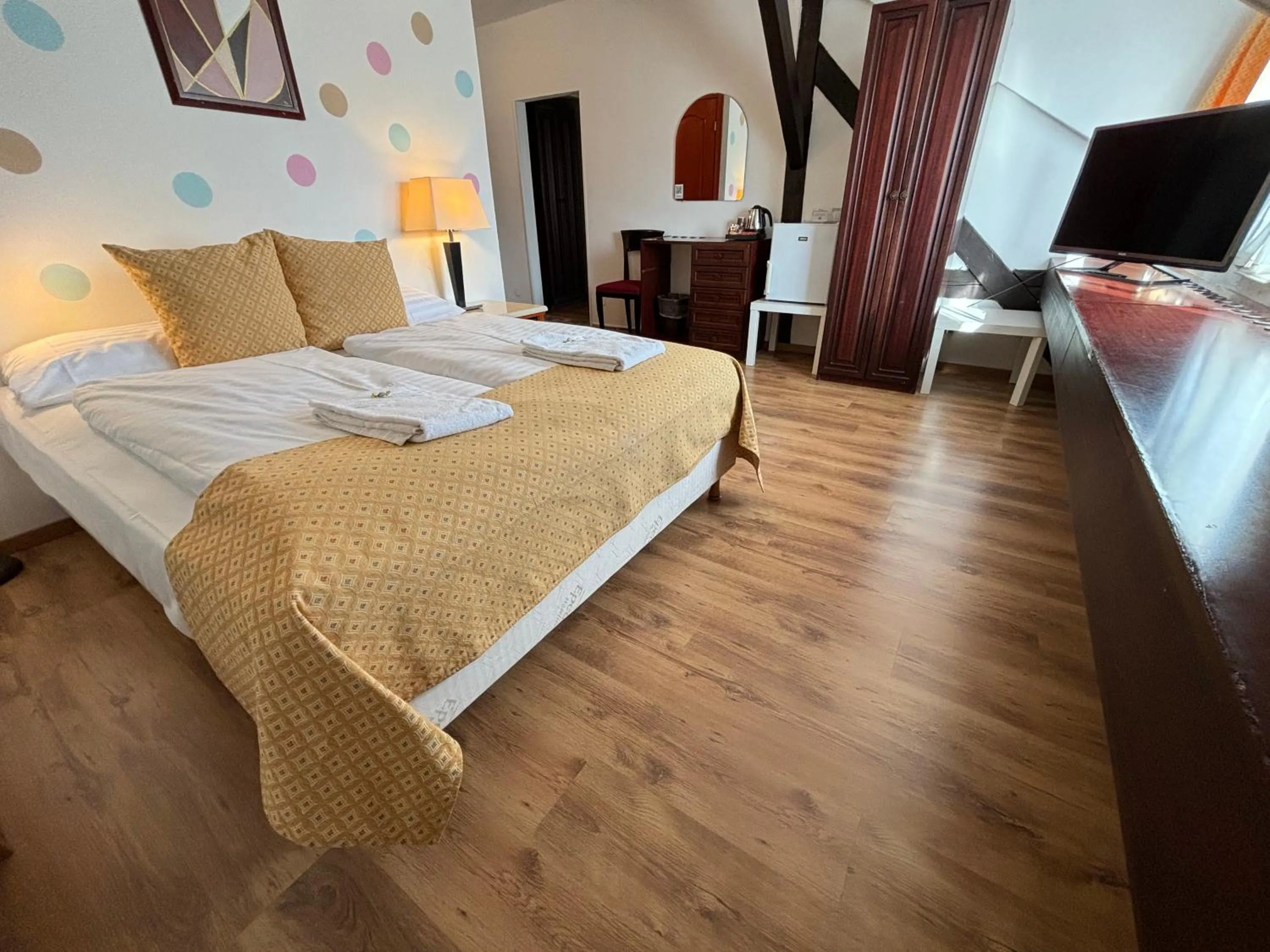 Bed in Hotel Gloria Budapest City Center