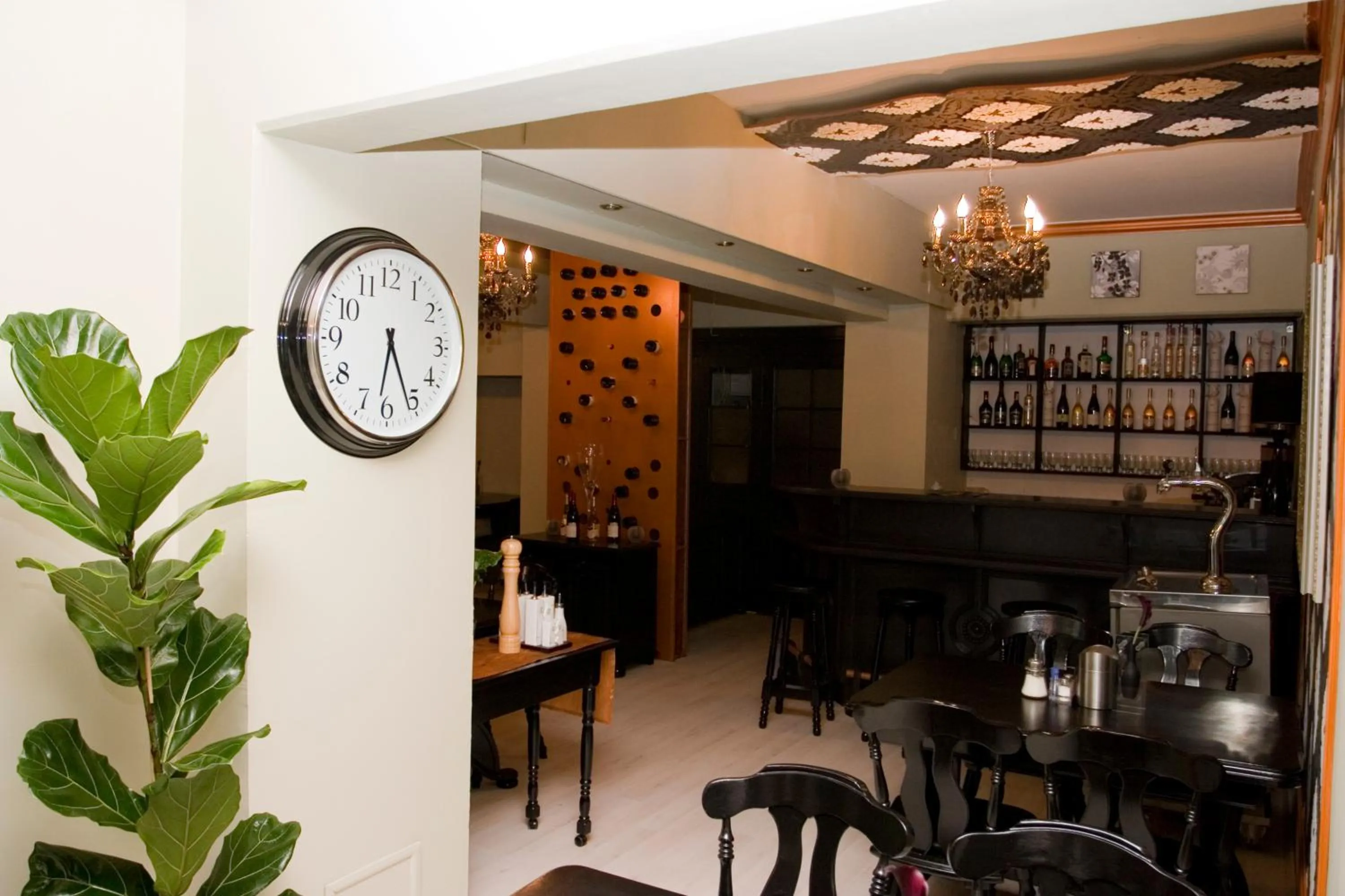 Restaurant/places to eat in Hotel Gloria Budapest City Center