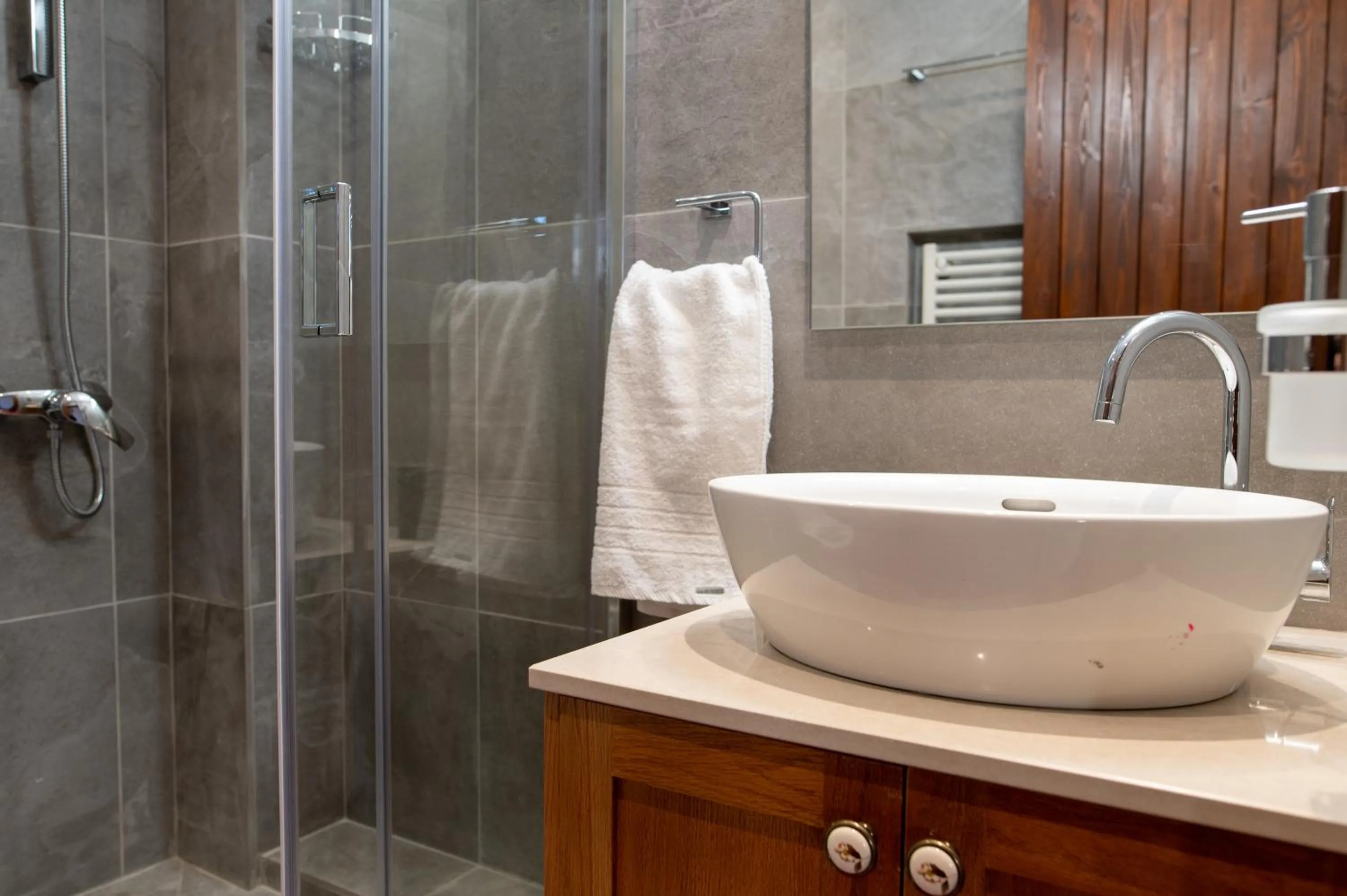 Bathroom in Droshia Traditional Homes, COCO-MAT Full Experience