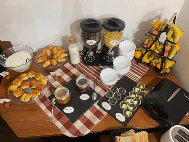 Breakfast in MP Hostel Budapest