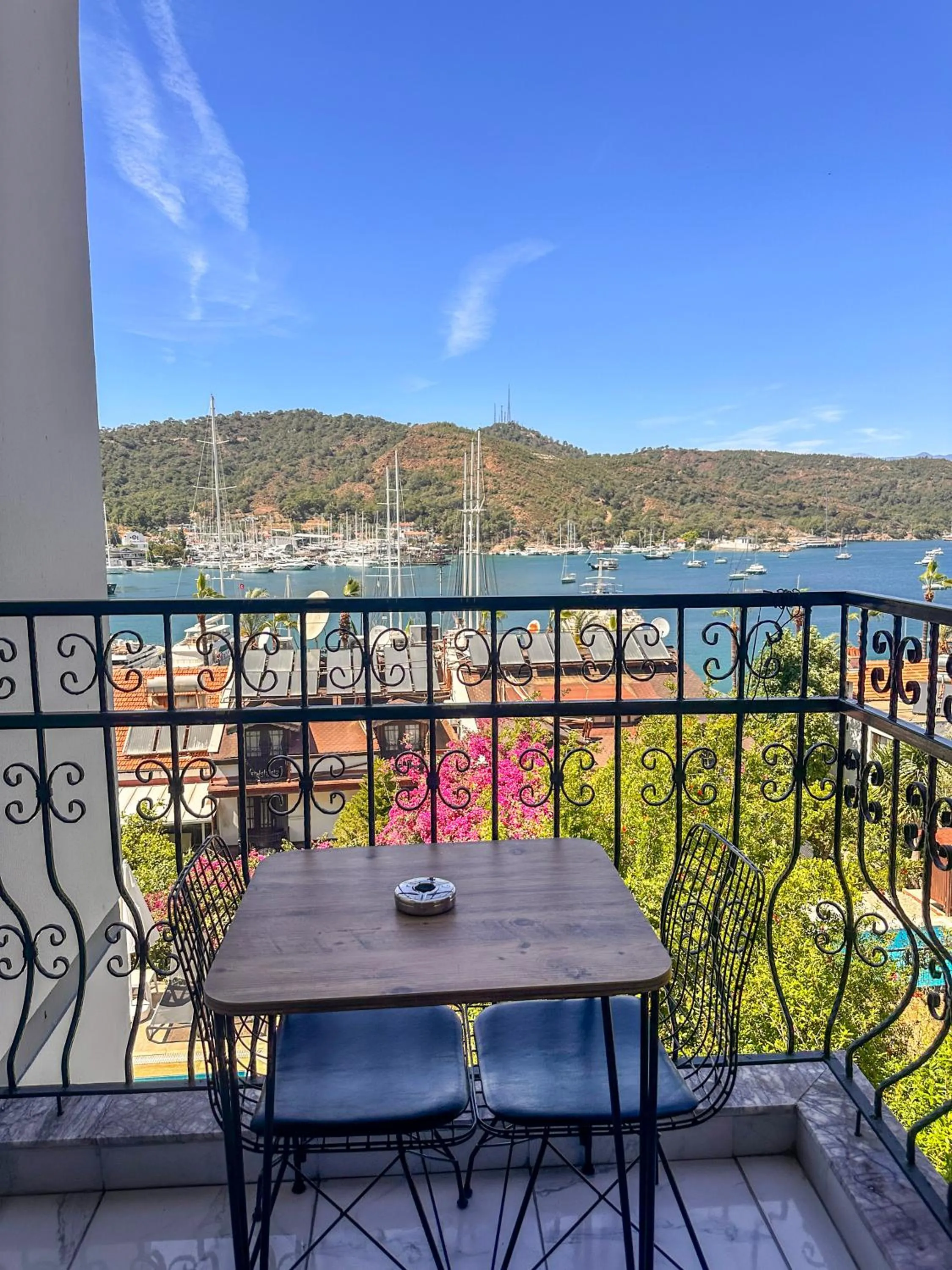 Day in Mykonut Boutique Suites