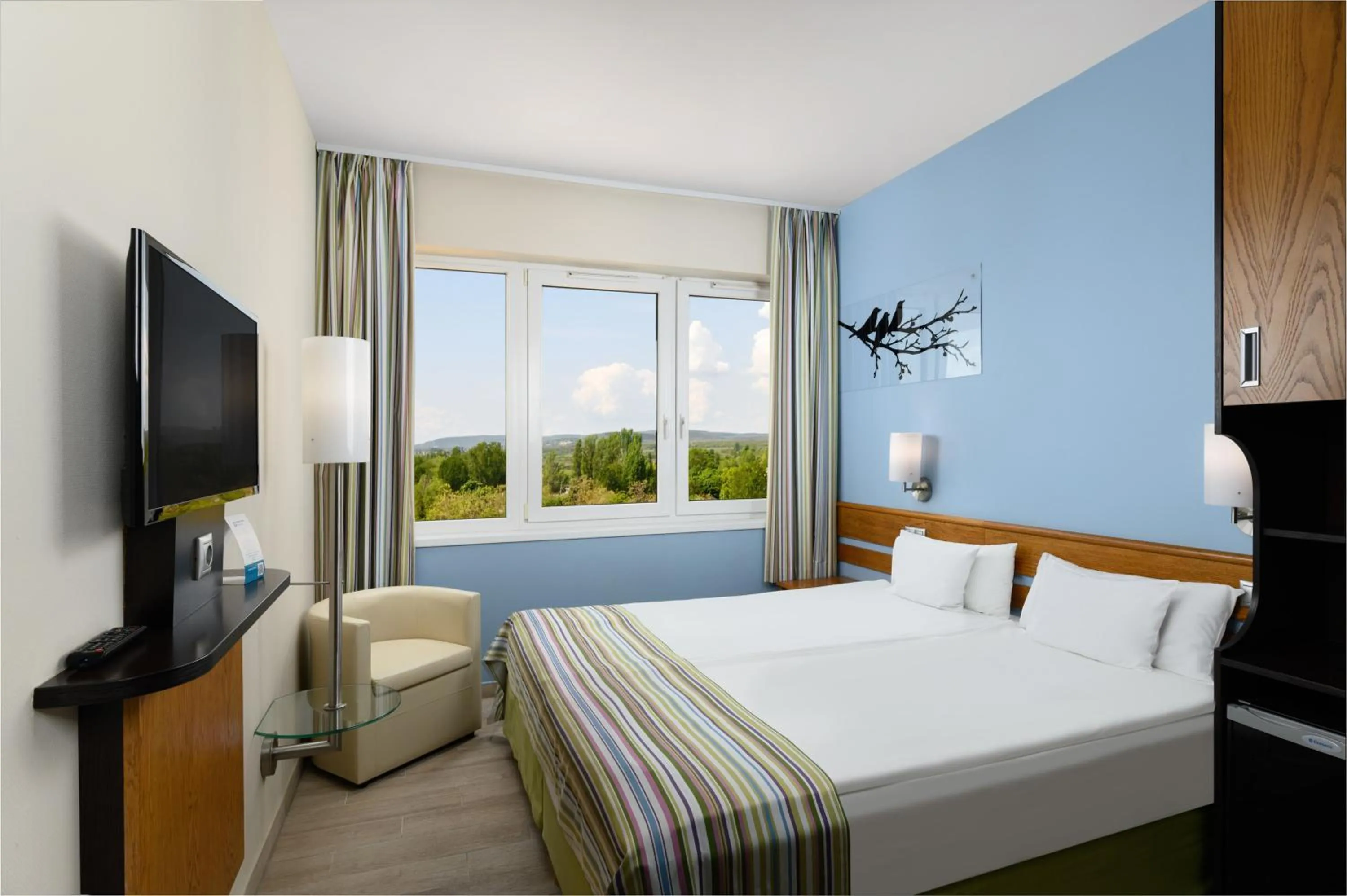 Bedroom, Bed in Danubius Hotel Marina