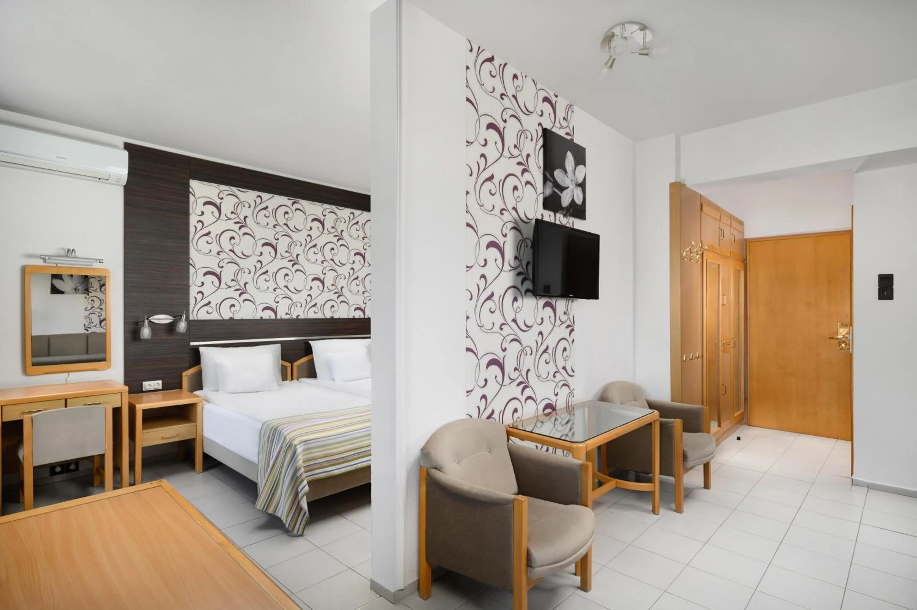 Photo of the whole room, Bed in Danubius Hotel Marina