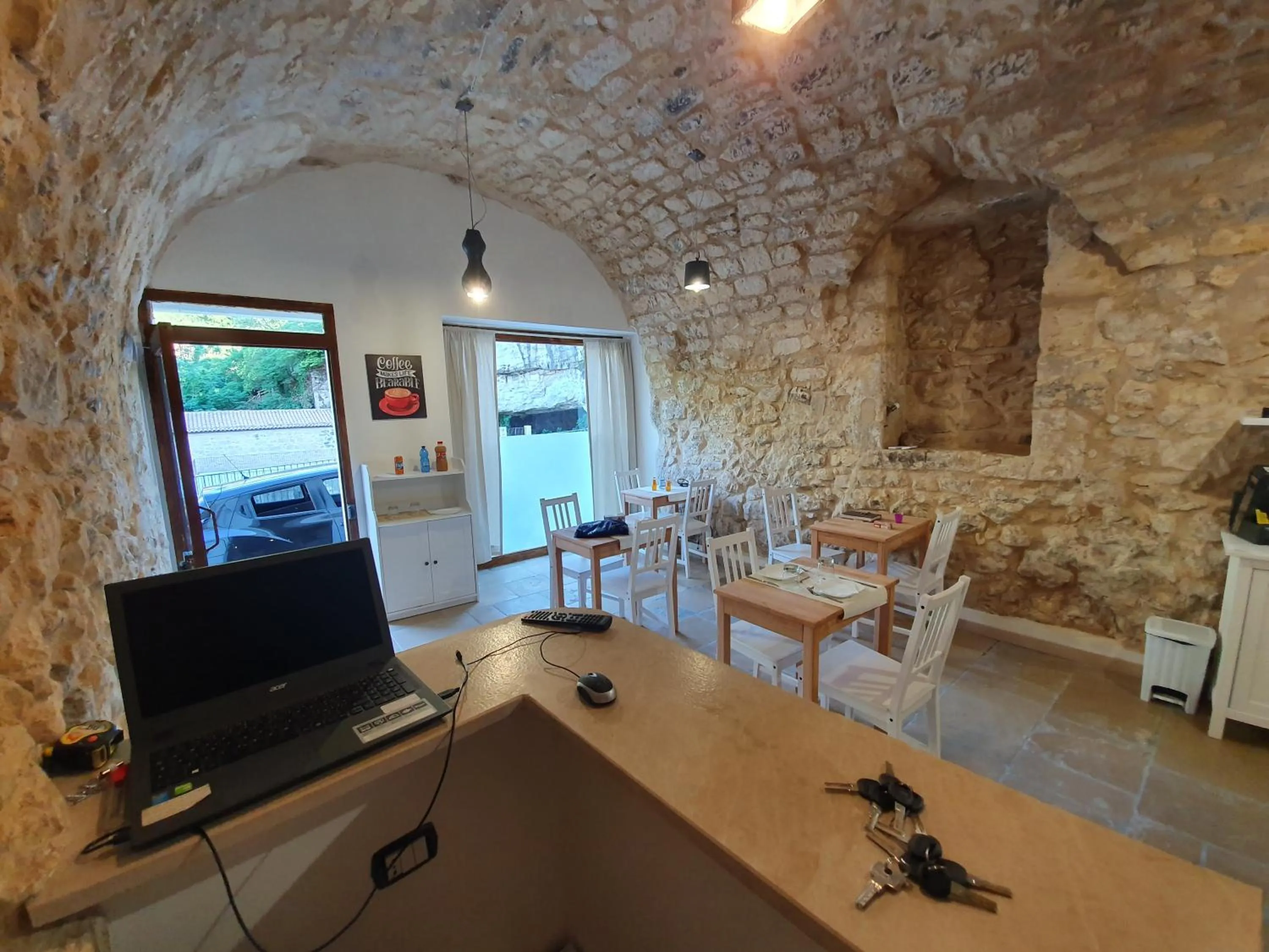 Communal lounge/ TV room in Il Daviduccio ibla
