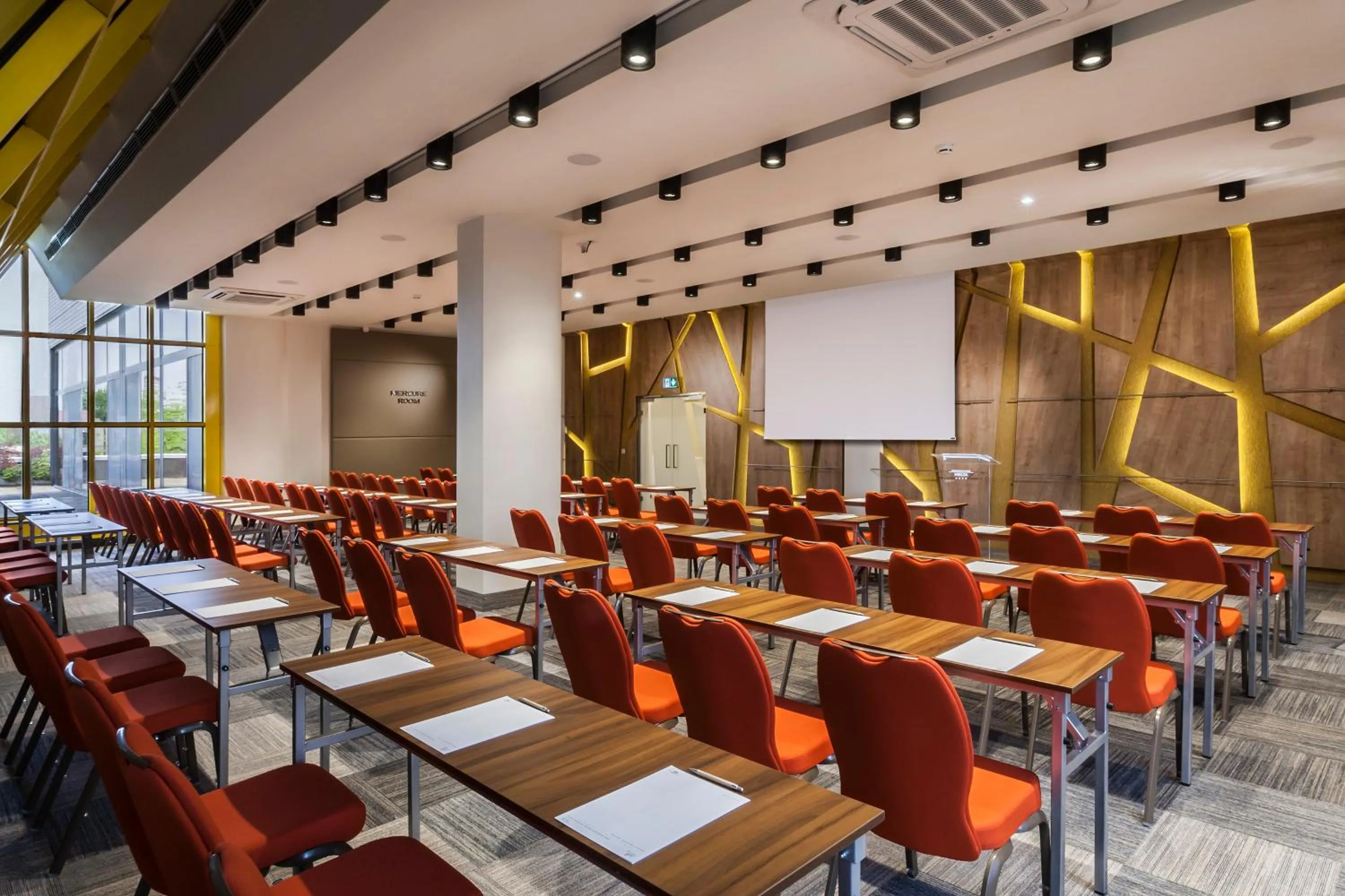 Meeting/conference room in Danubius Hotel Helia