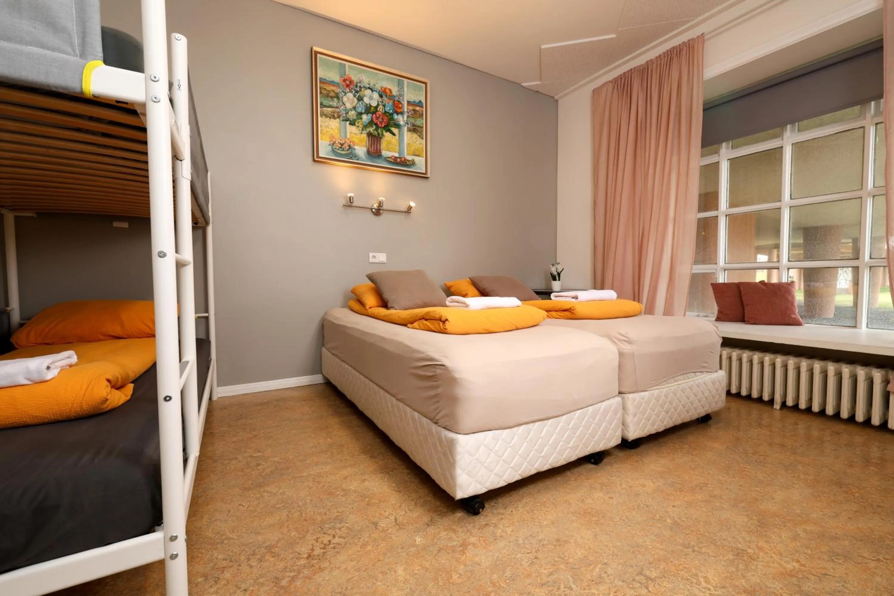 Photo of the whole room, Bed in Hostel B47