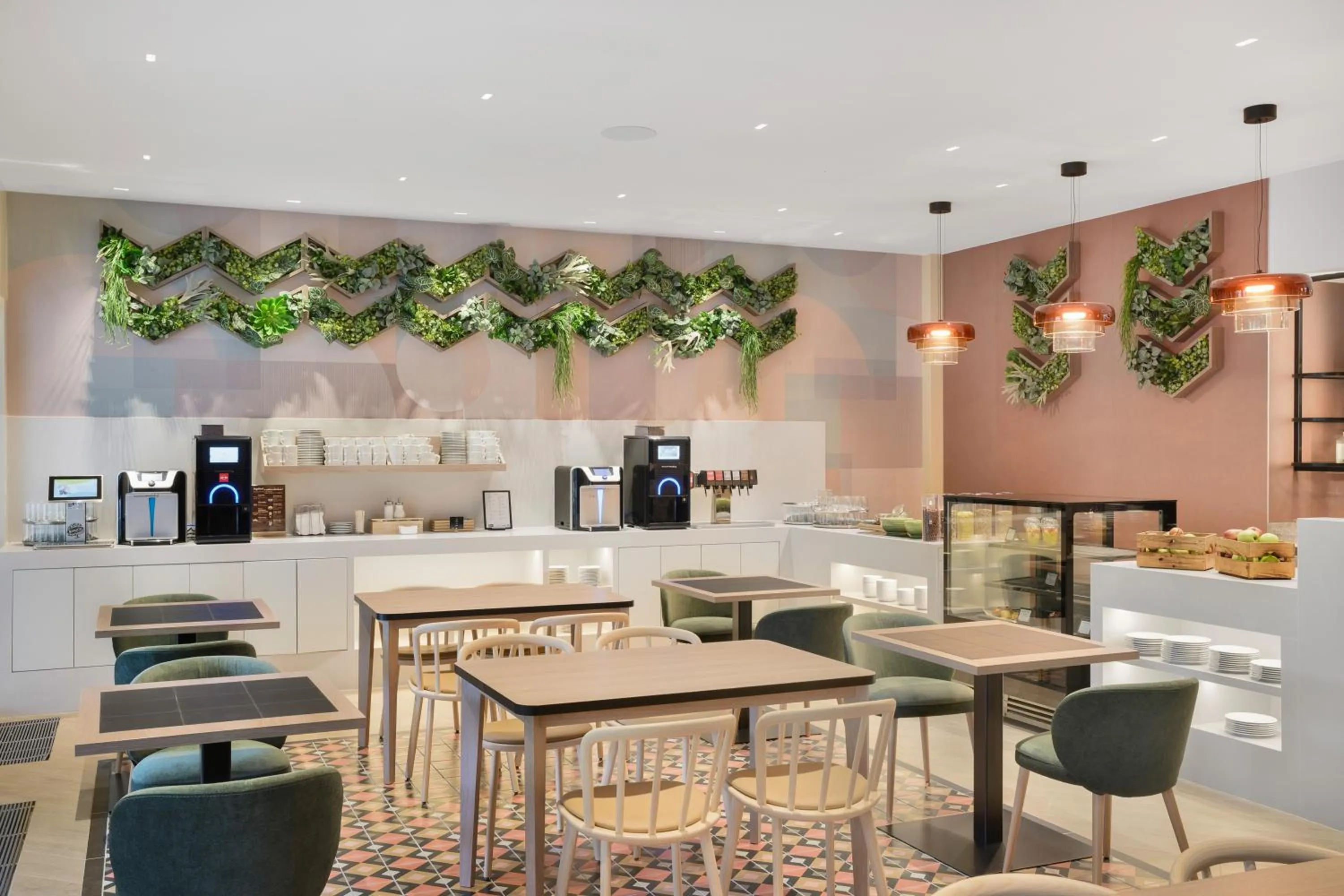 Lounge or bar in Danubius Hotel Bük