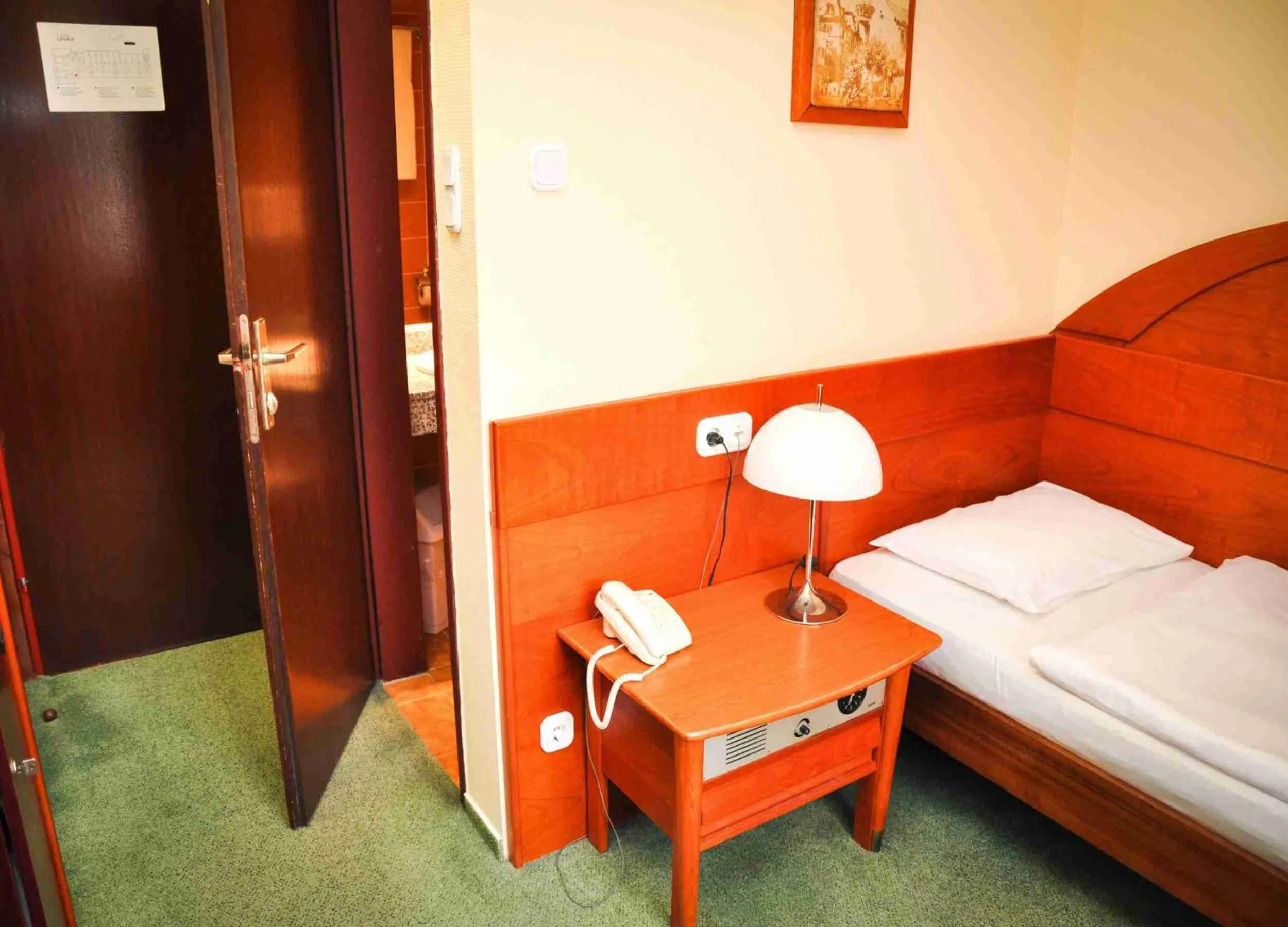 Bed in Hotel Lövér Sopron