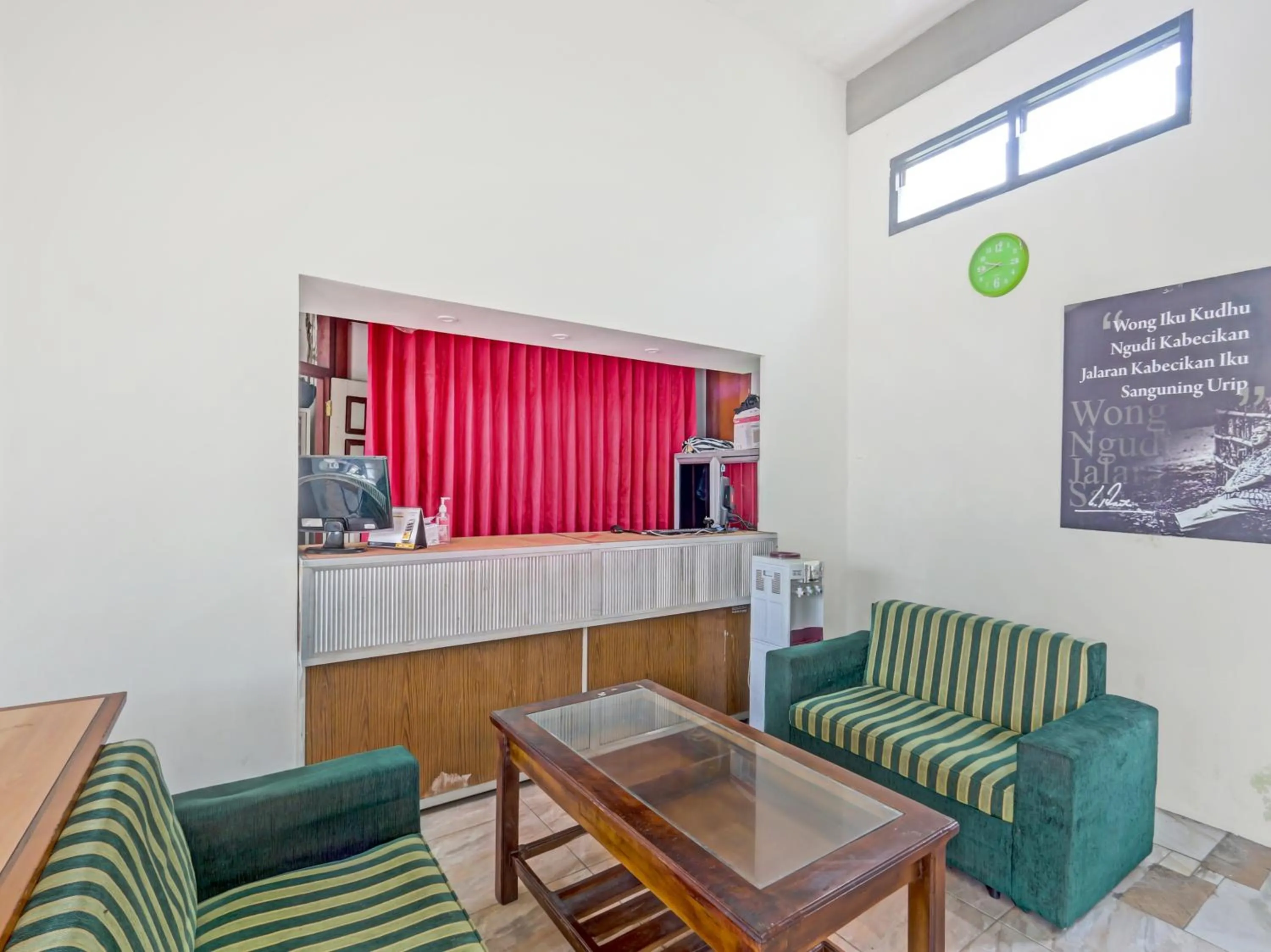 Lobby or reception, Seating Area in OYO 90517 Homestay Wonosobo Asri