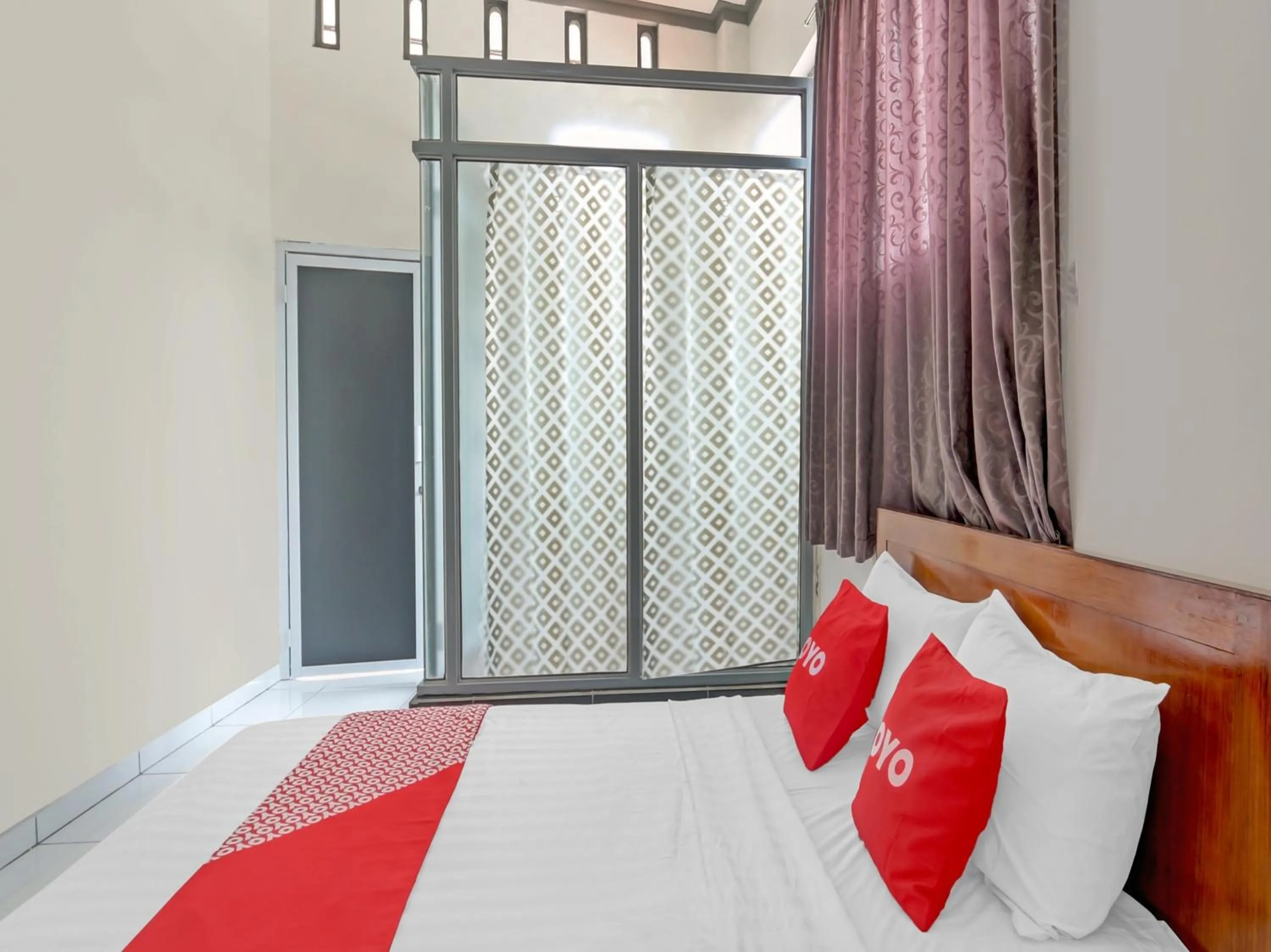 Bedroom in OYO 90517 Homestay Wonosobo Asri