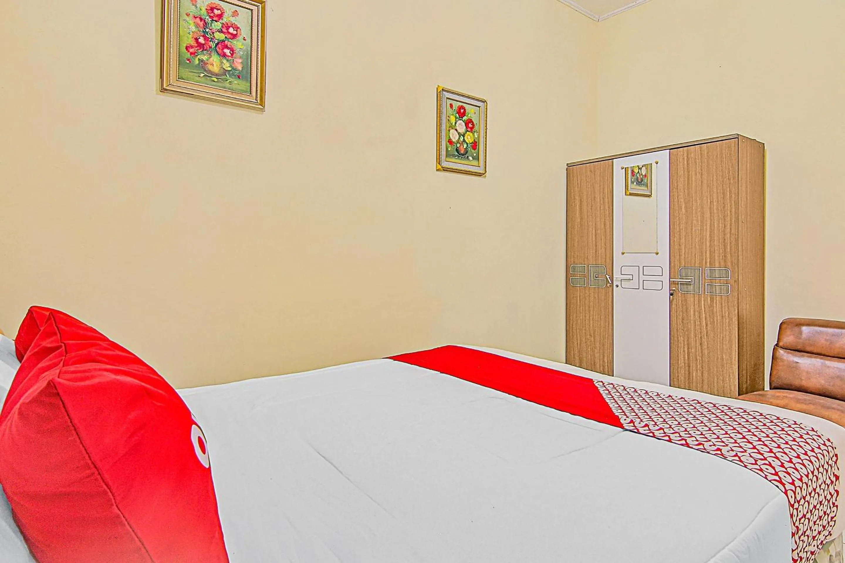Bedroom, Bed in Hotel O New Bunga Sonsang Homestay Syariah