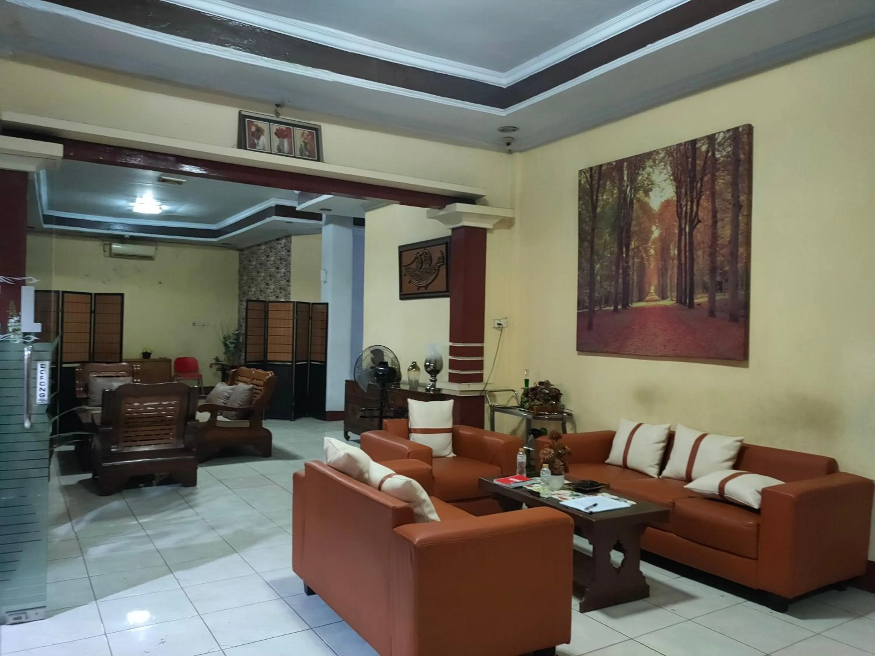 Lobby or reception in Hotel O Baruga Makassar