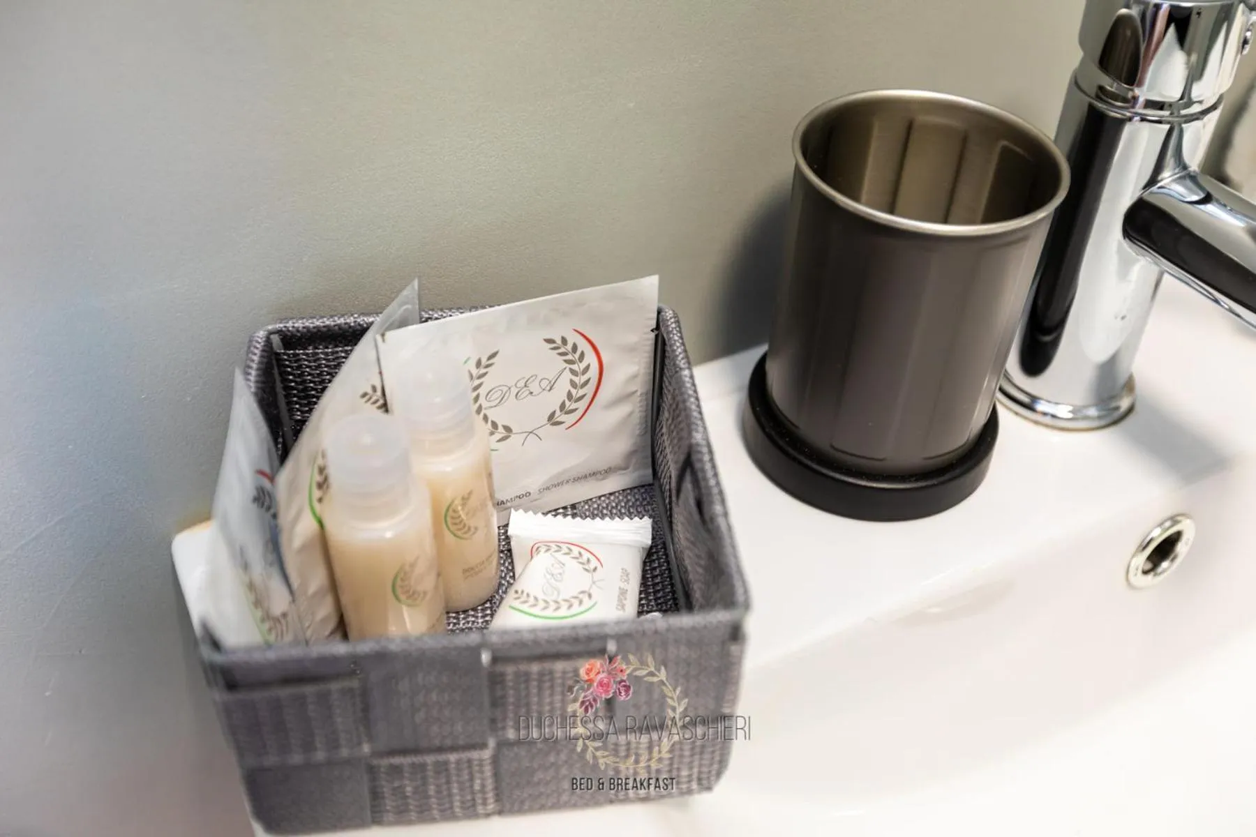 Bathroom in Duchessa Ravaschieri bed and breakfast