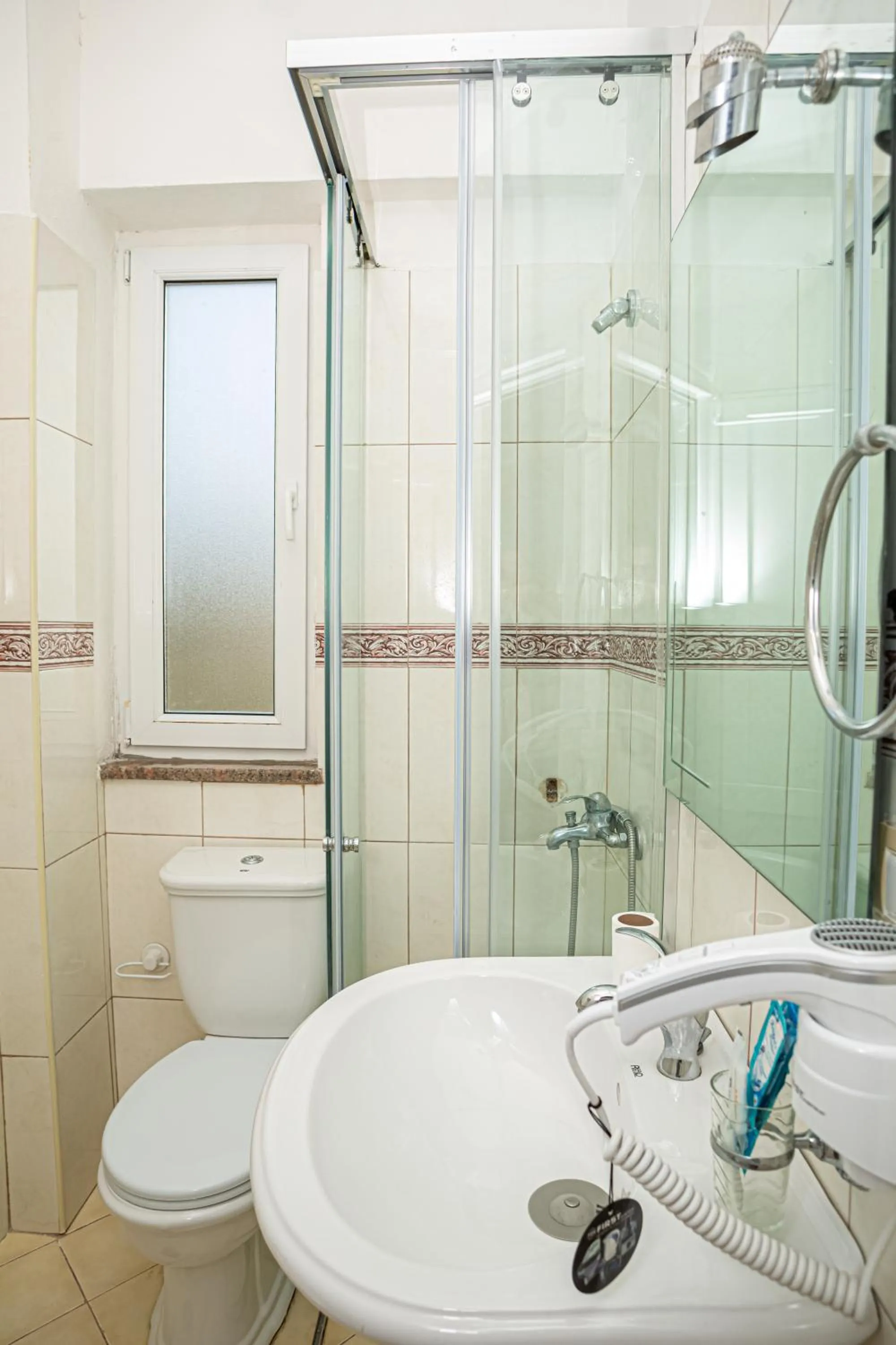 Toilet in Hotel SUNSET GL